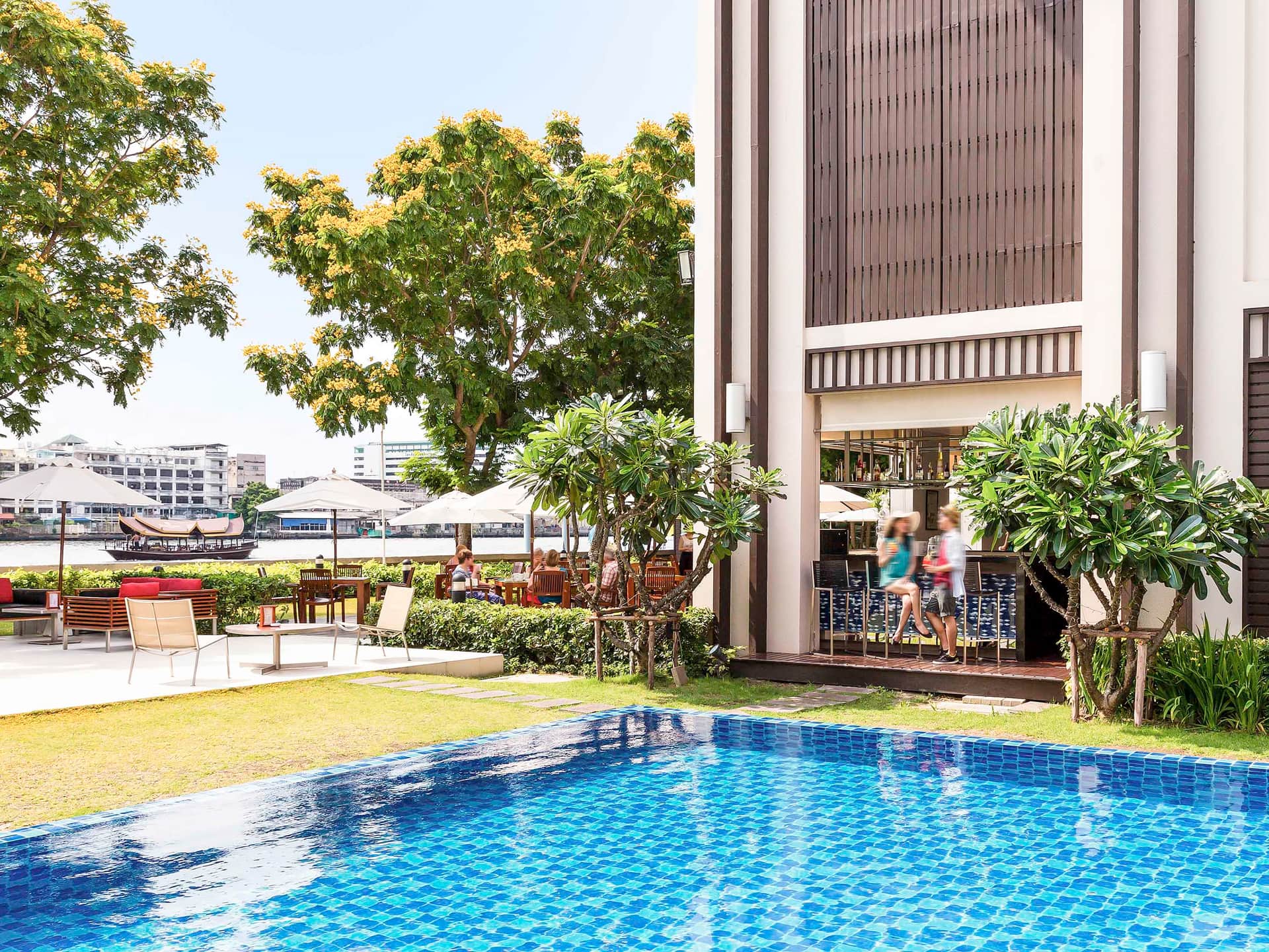 ibis Bangkok Riverside
