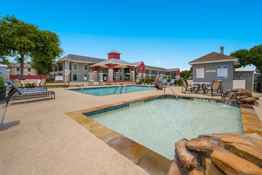 Huntsville Inn & Suites