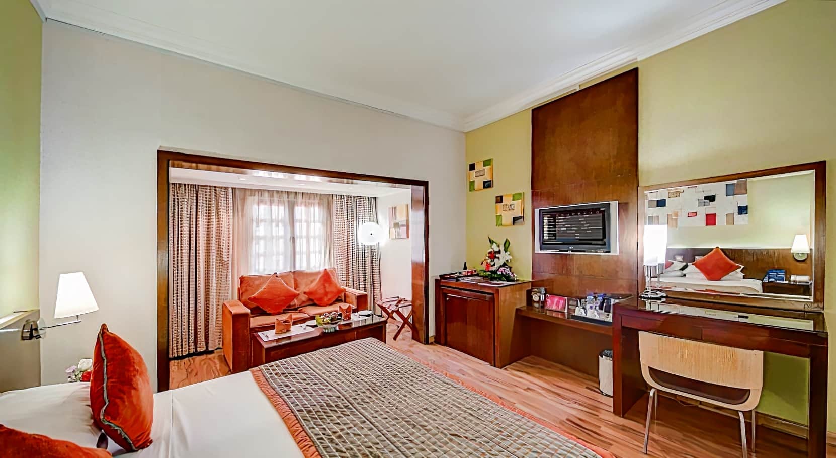 Ascot Hotel