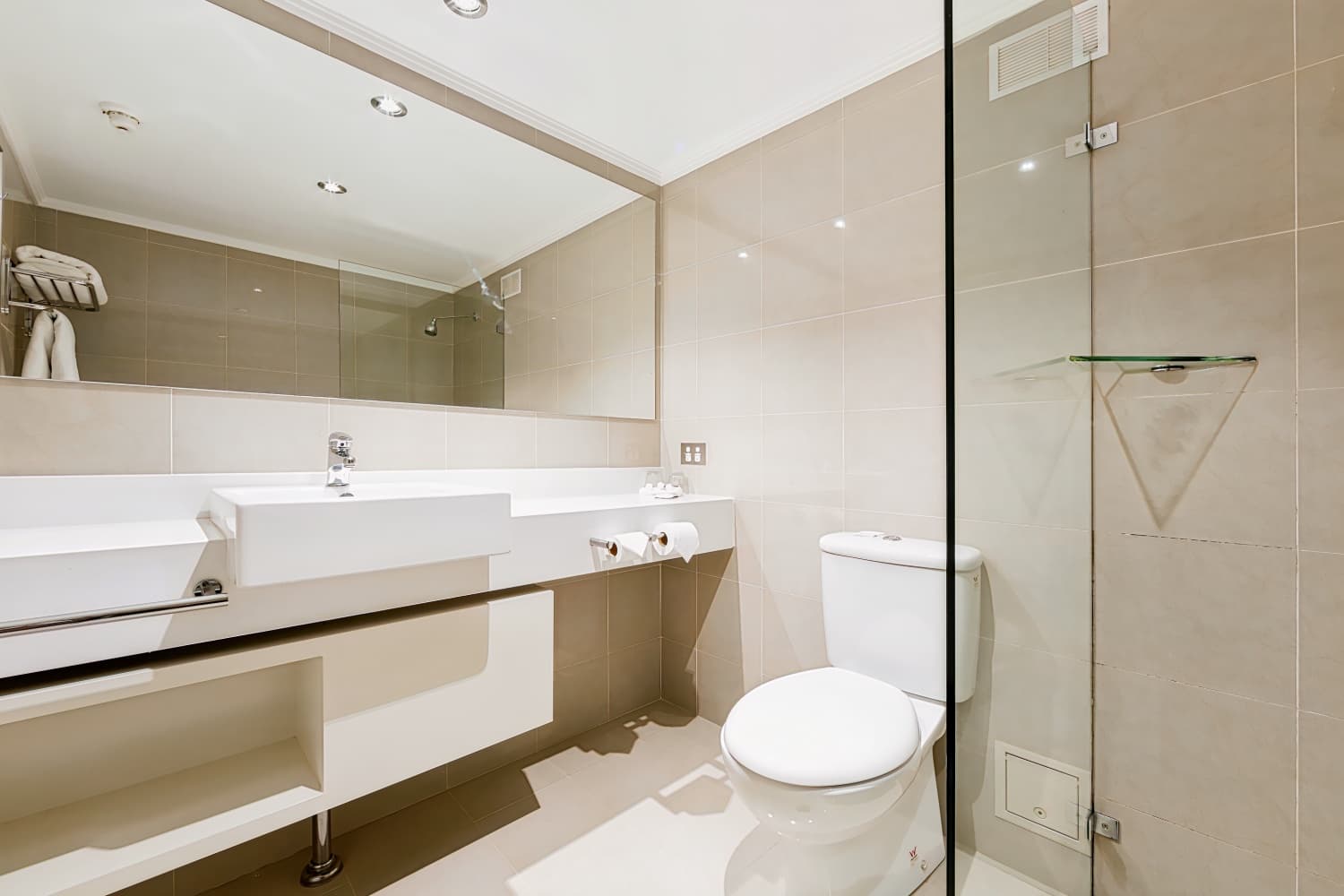Mercure Canberra