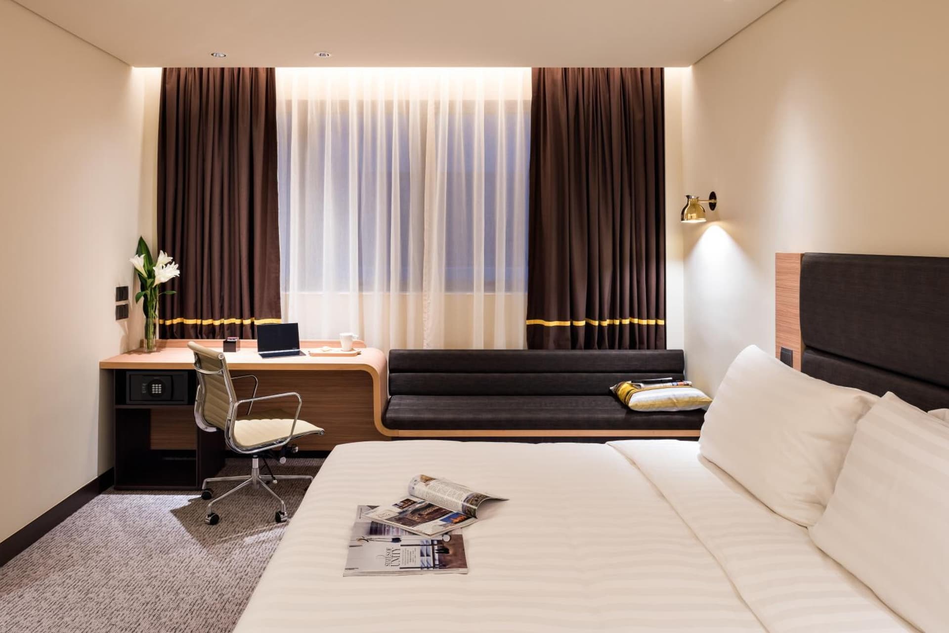君立酒店 ( Camlux Hotel )