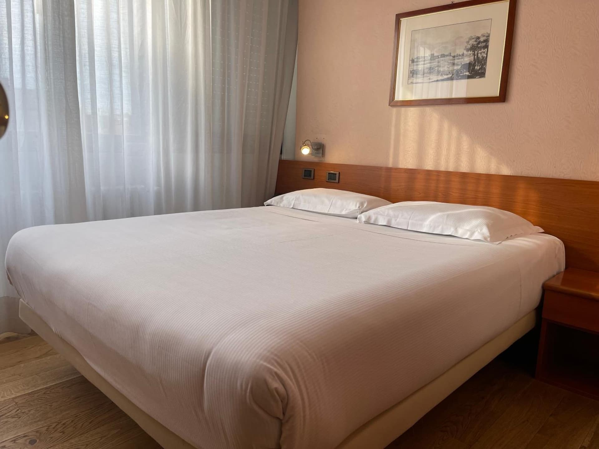 Crystal Hotel Varese
