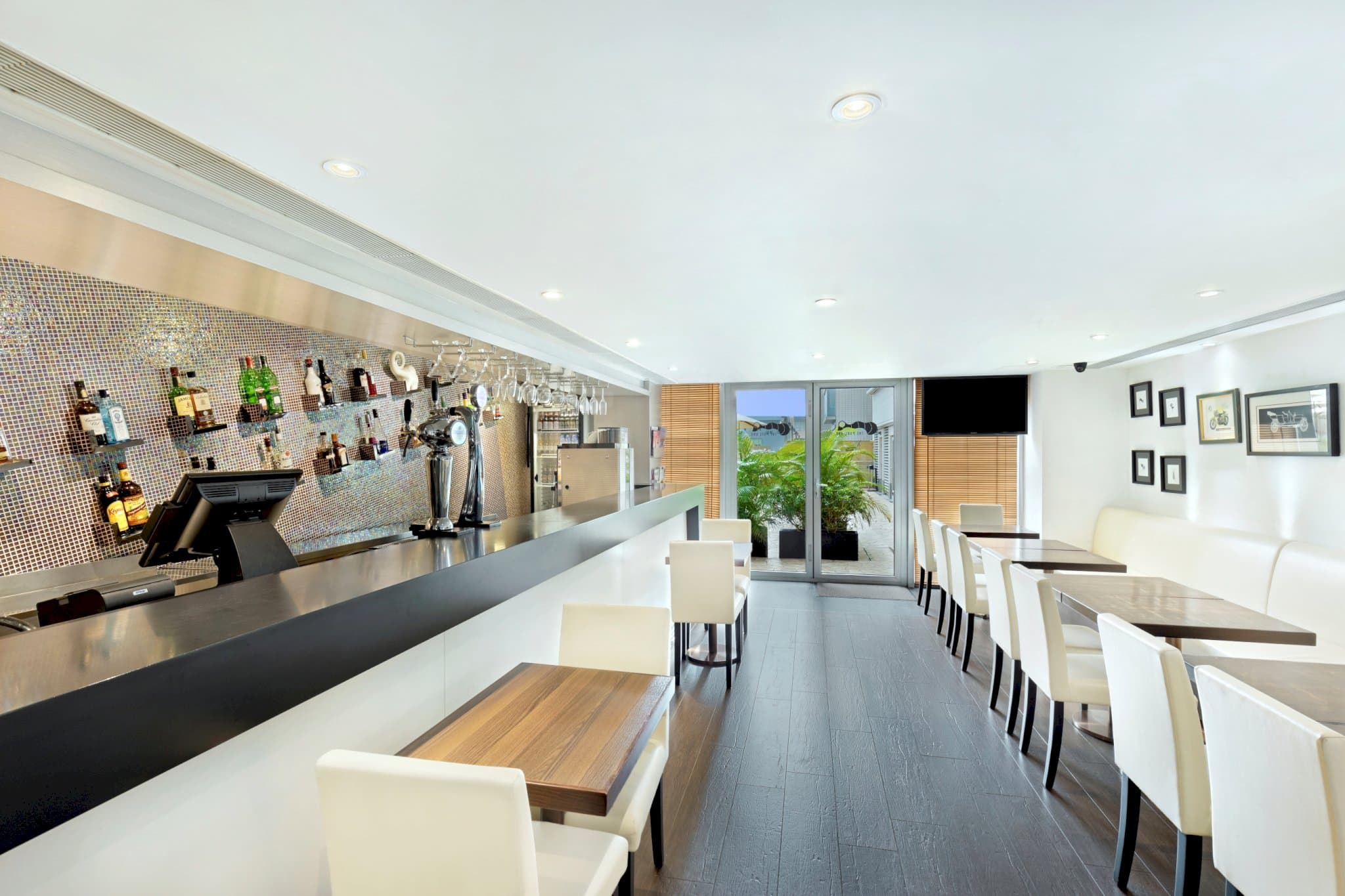 8度海逸酒店（ Harbour Plaza 8 Degrees ）