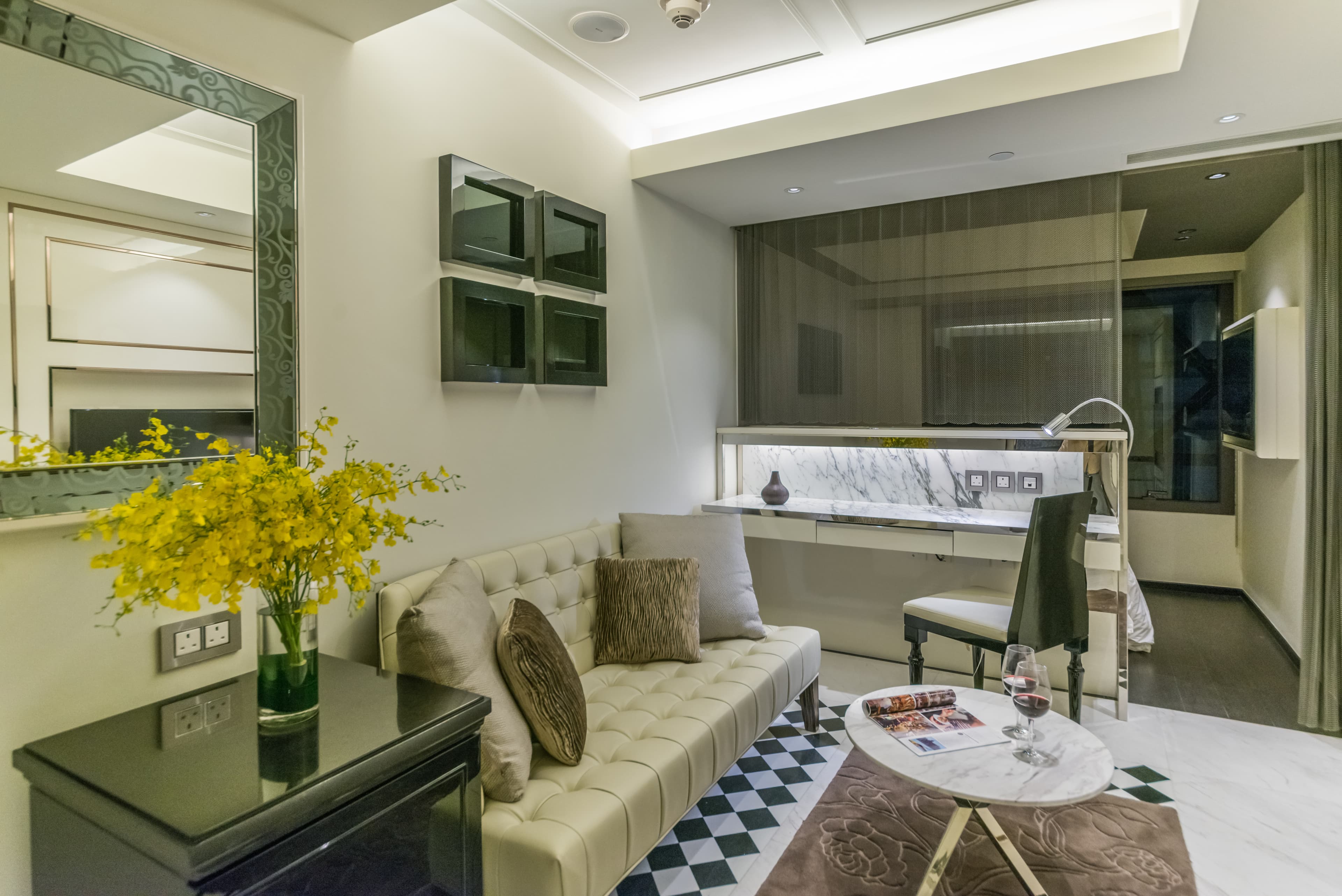 寶御酒店 ( Hotel Pravo Hong Kong )