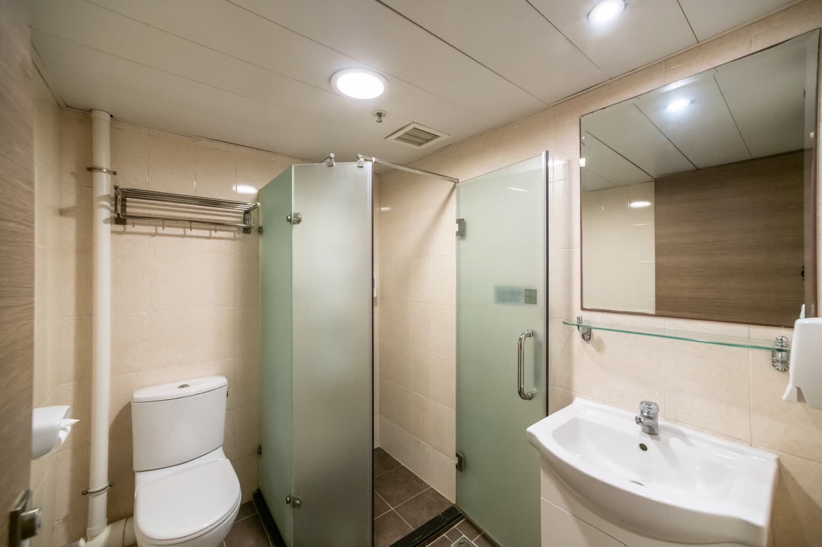 名迪城巿酒店 （ metacity living )