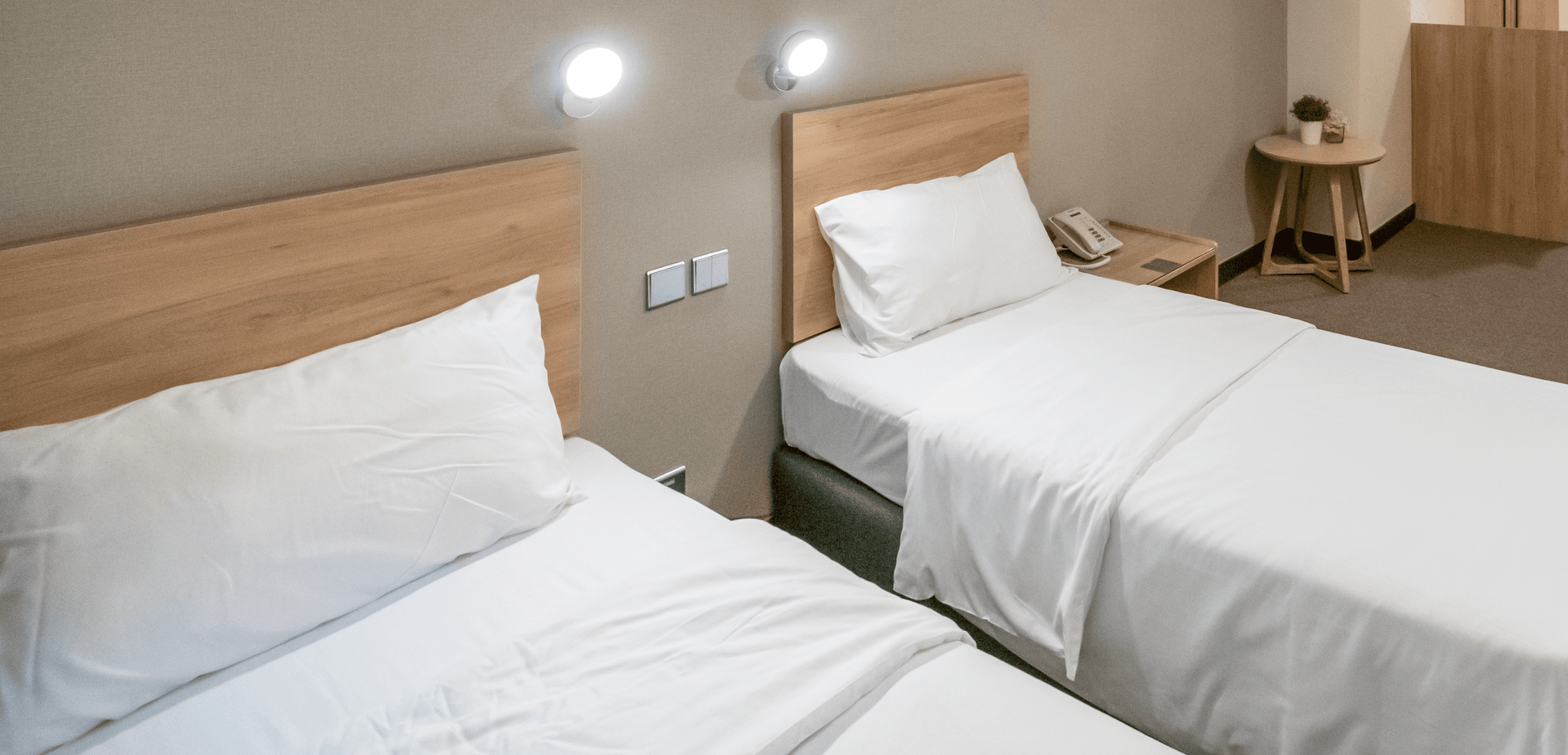 名迪城巿酒店 （ metacity living )