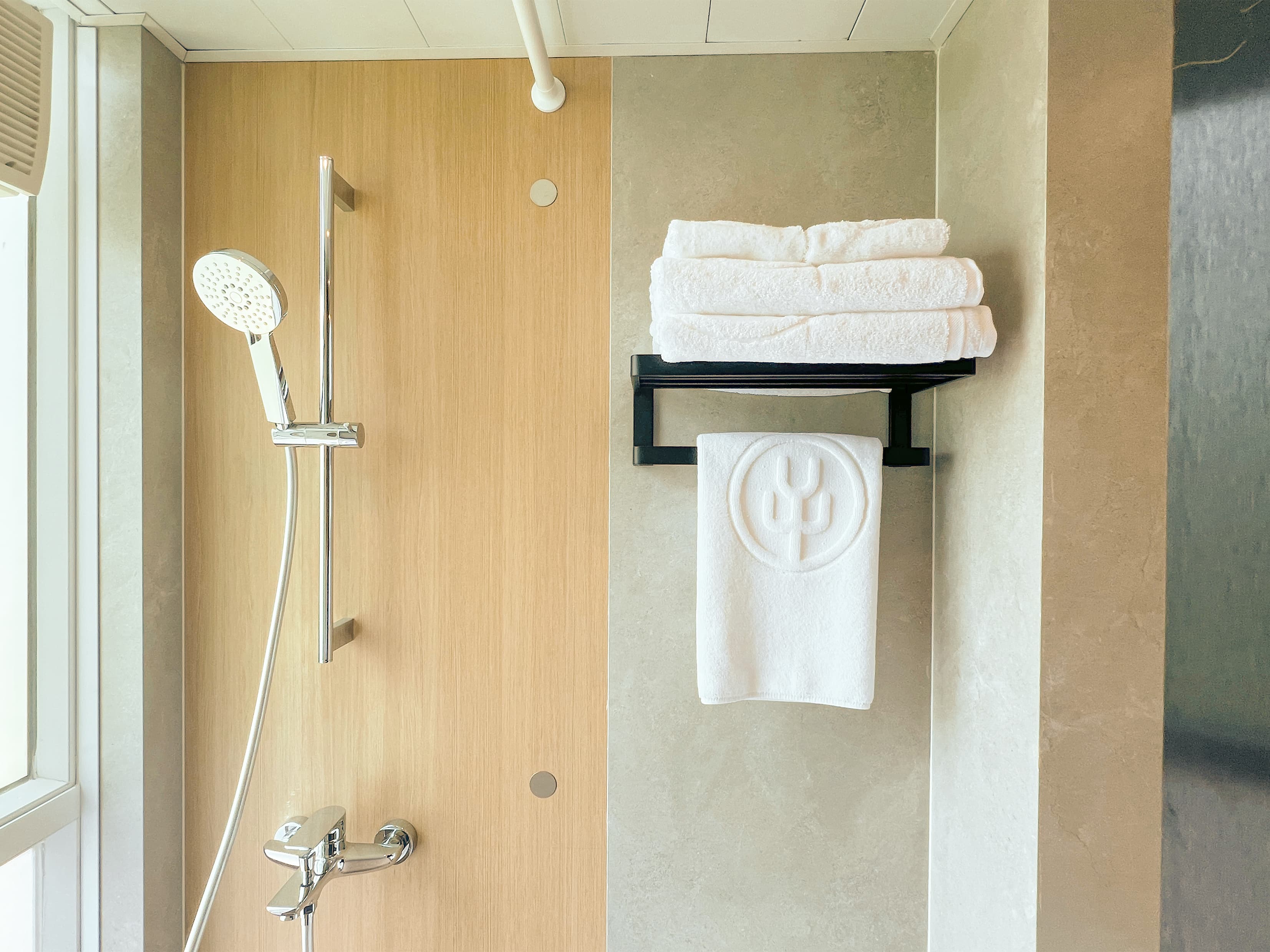 城木酒店 紅磡 （ Urbanwood Hung Hom )