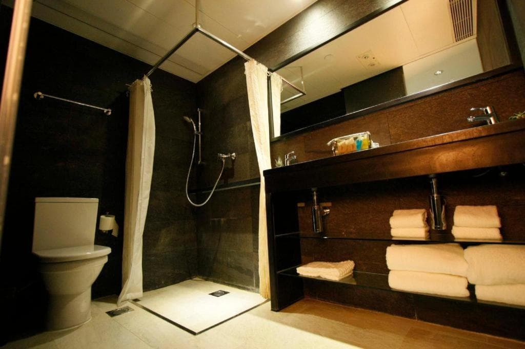 逸林酒店 ( Noble Park Hotel managed by New Wisdom Management Ltd )