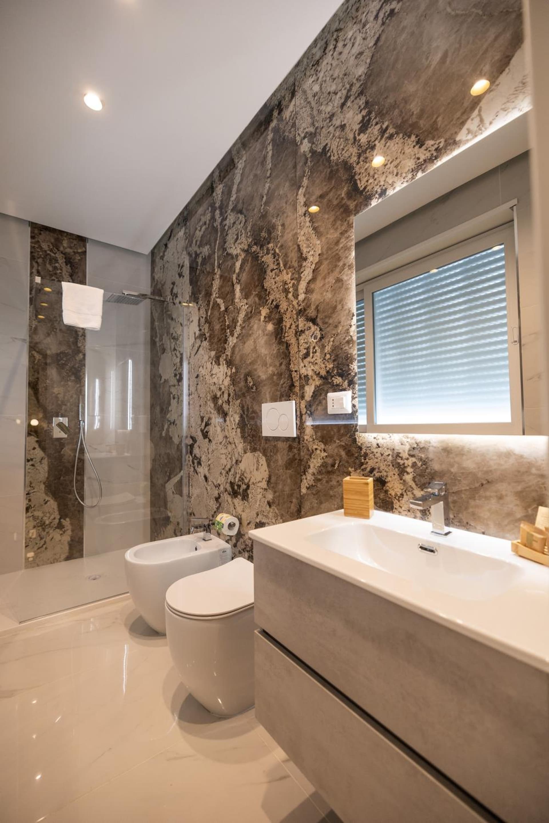 Luxury Rooms