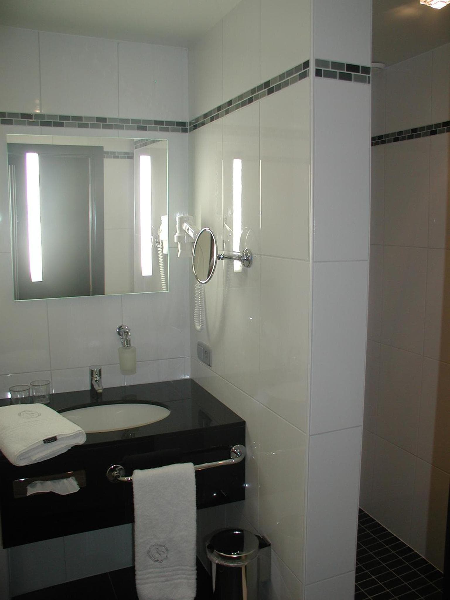 Biznis Hotel