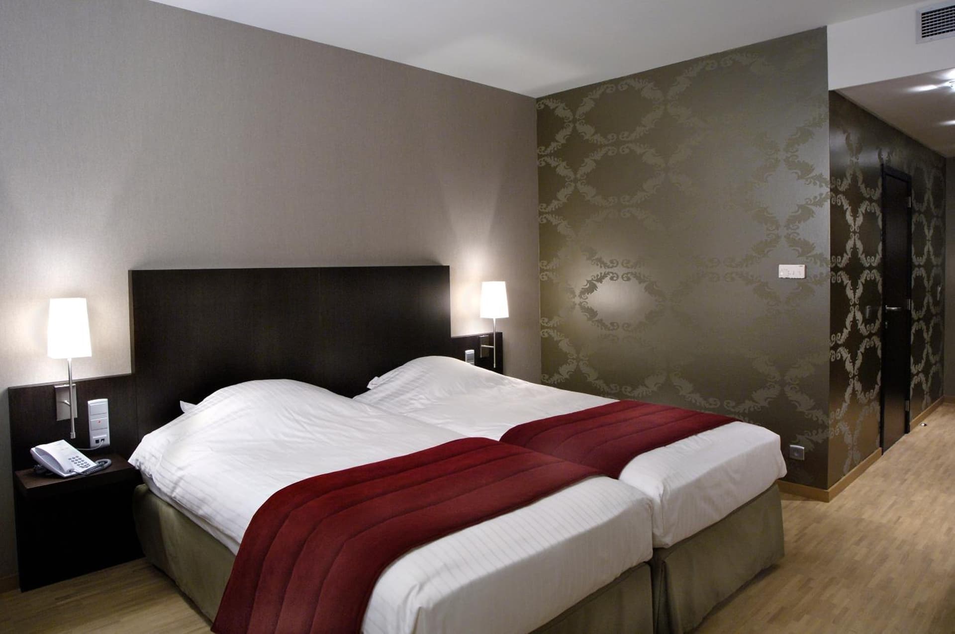 Biznis Hotel