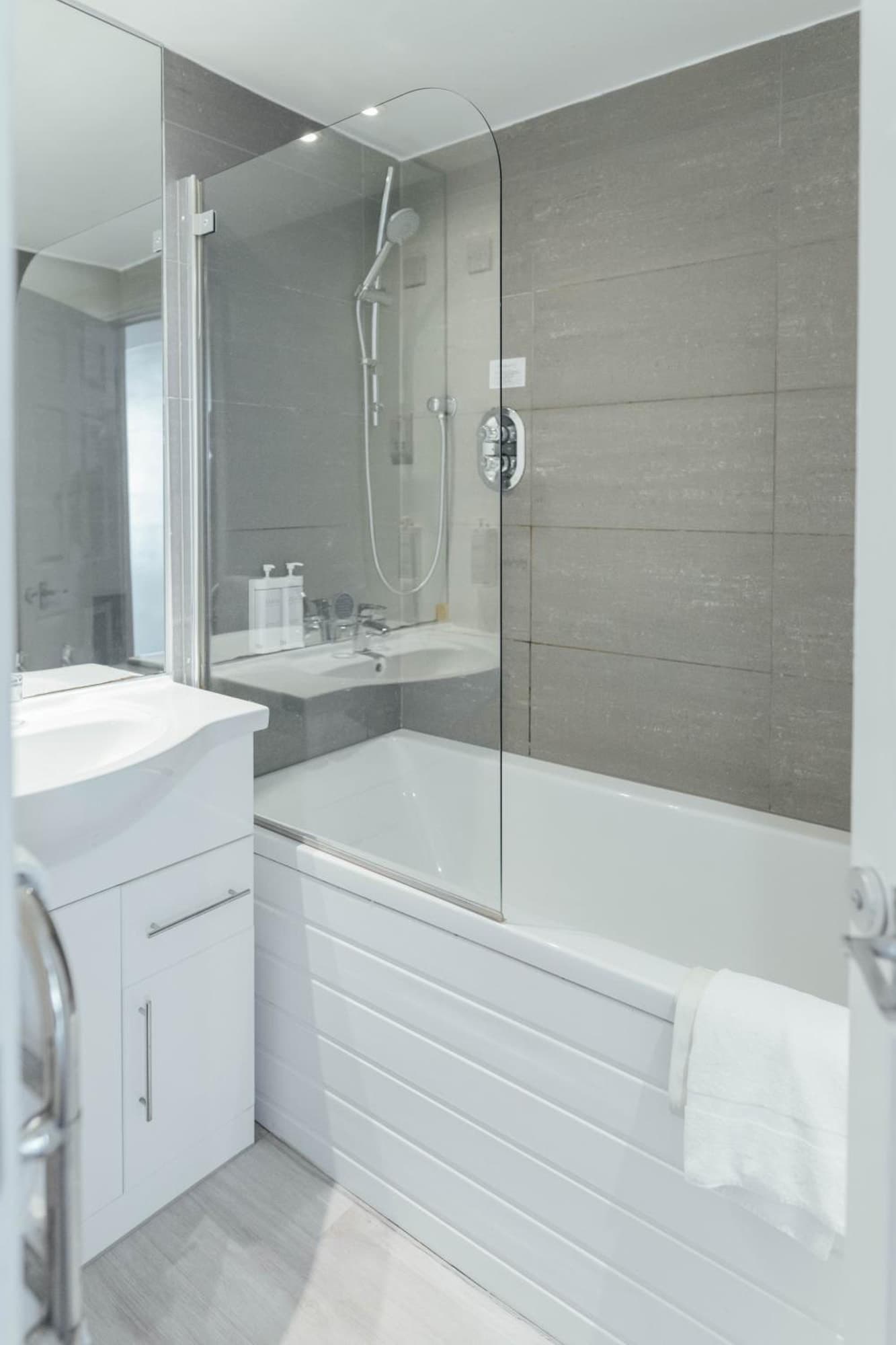 Queens Hotel & Spa