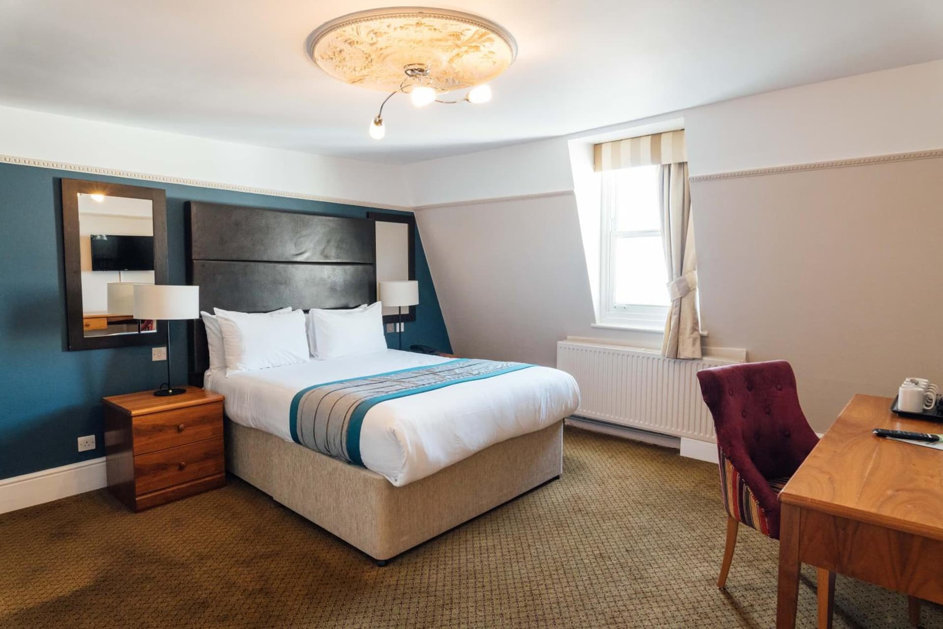 Queens Hotel & Spa