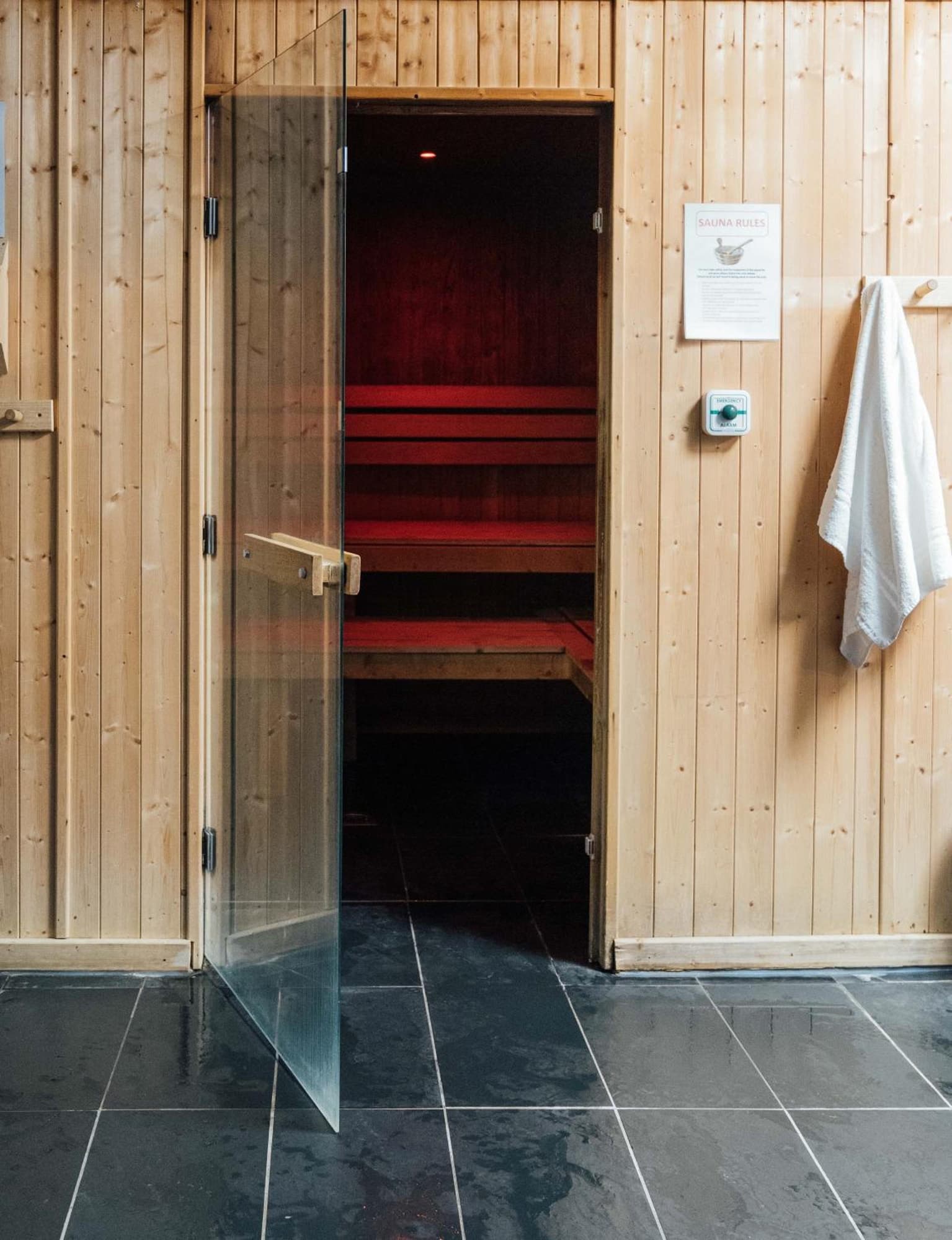 Queens Hotel & Spa