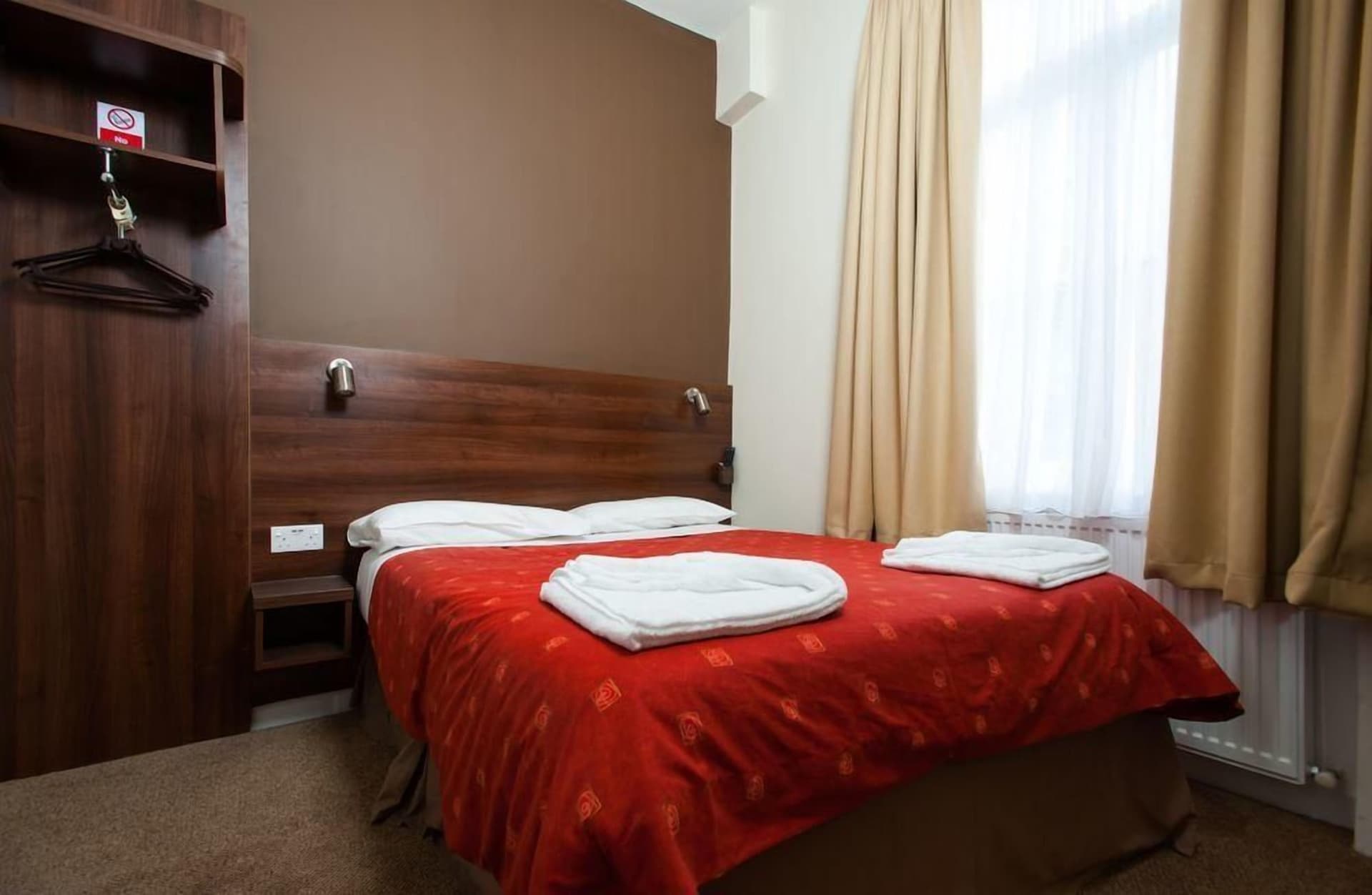 Marble Arch Inn