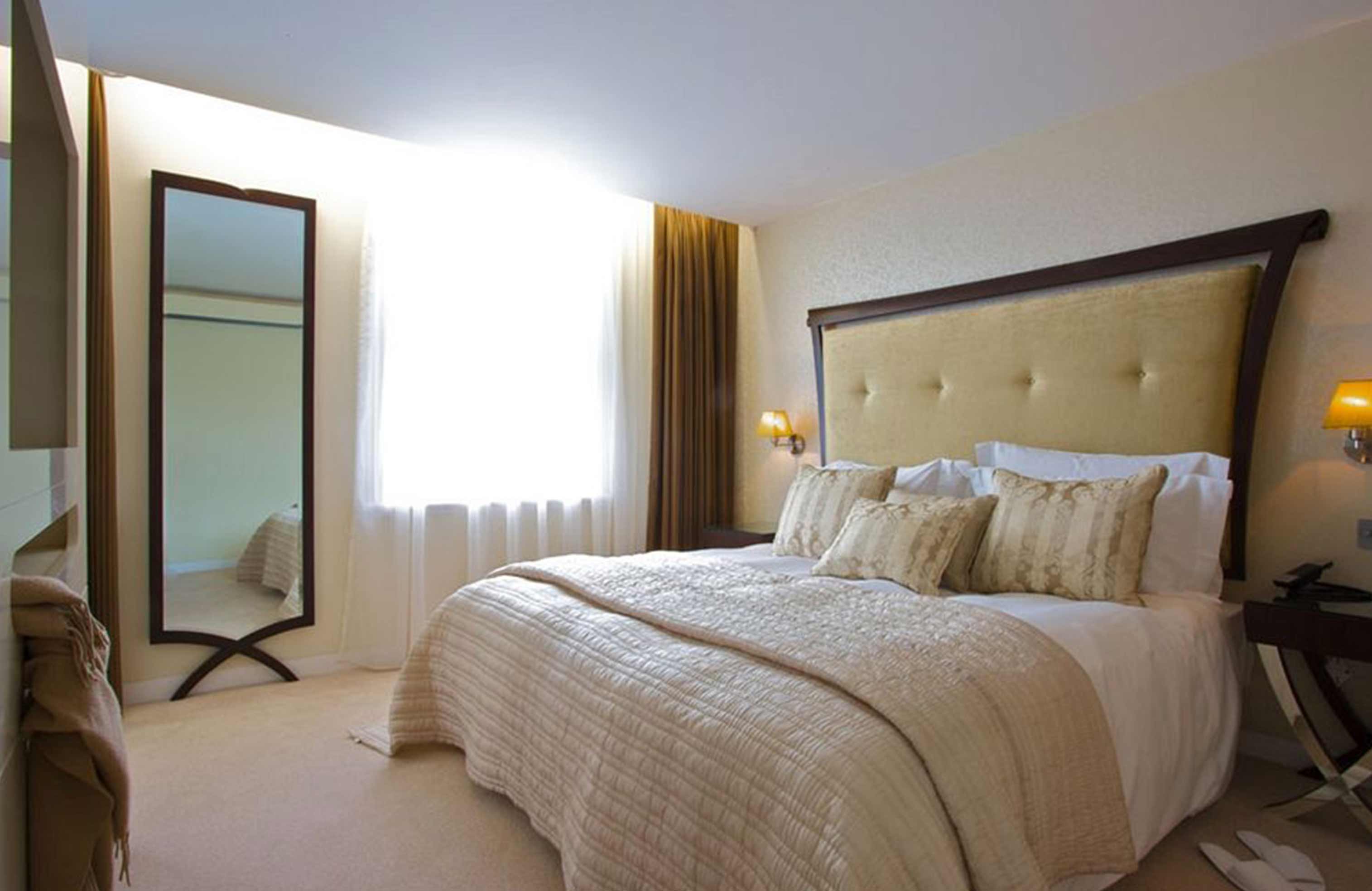 Ten Manchester Street