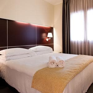 Home Club Suite Hotel