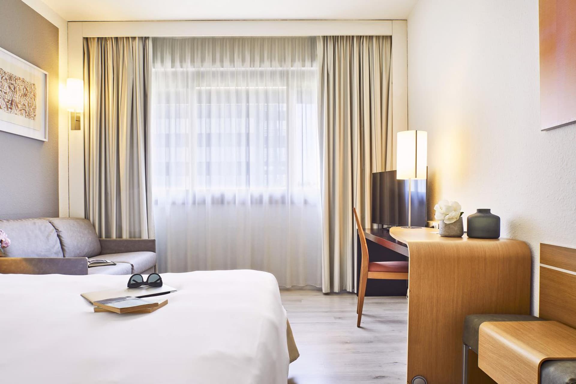Living Place Hotel
