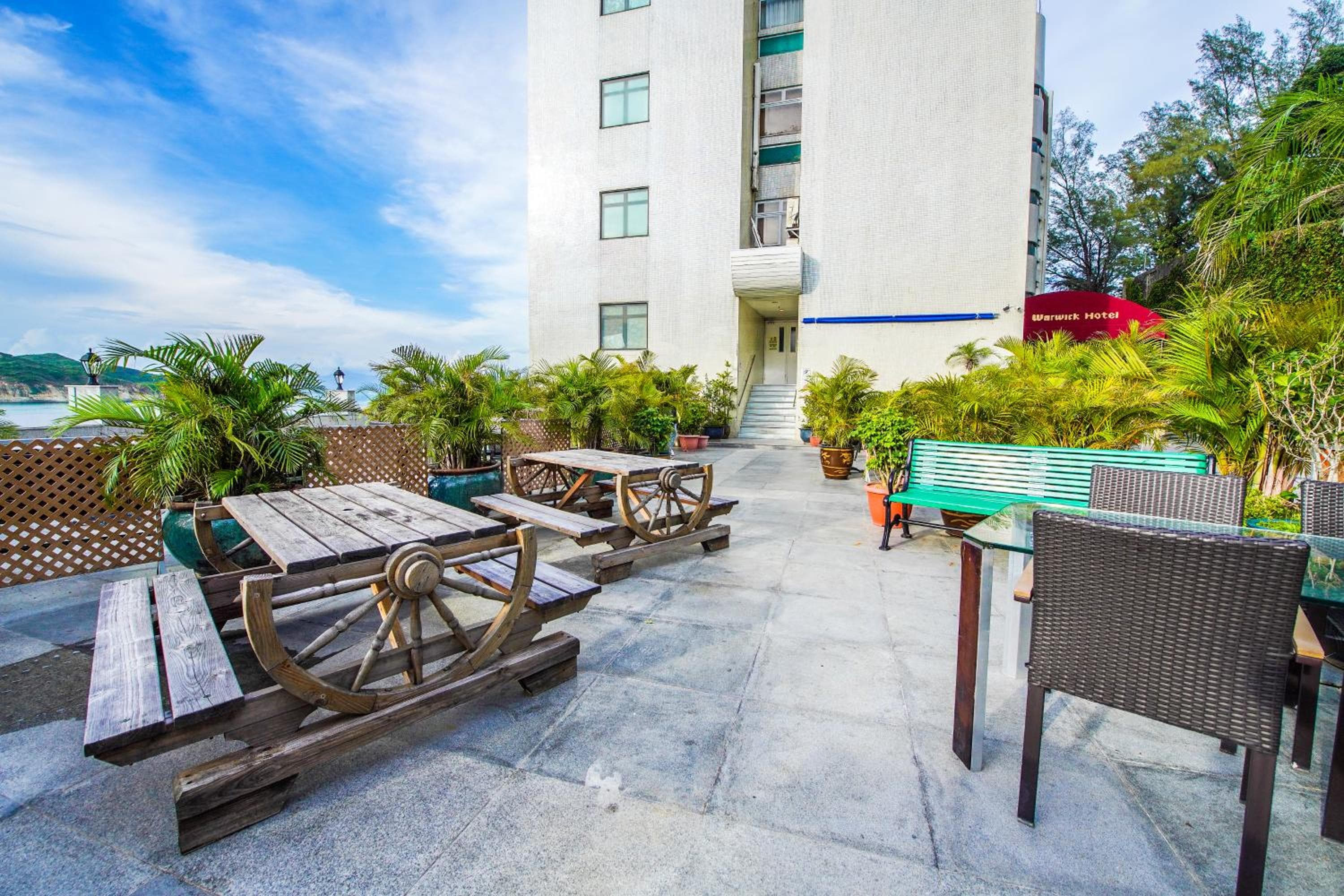 長洲華威酒店 ( Warwick Hotel )