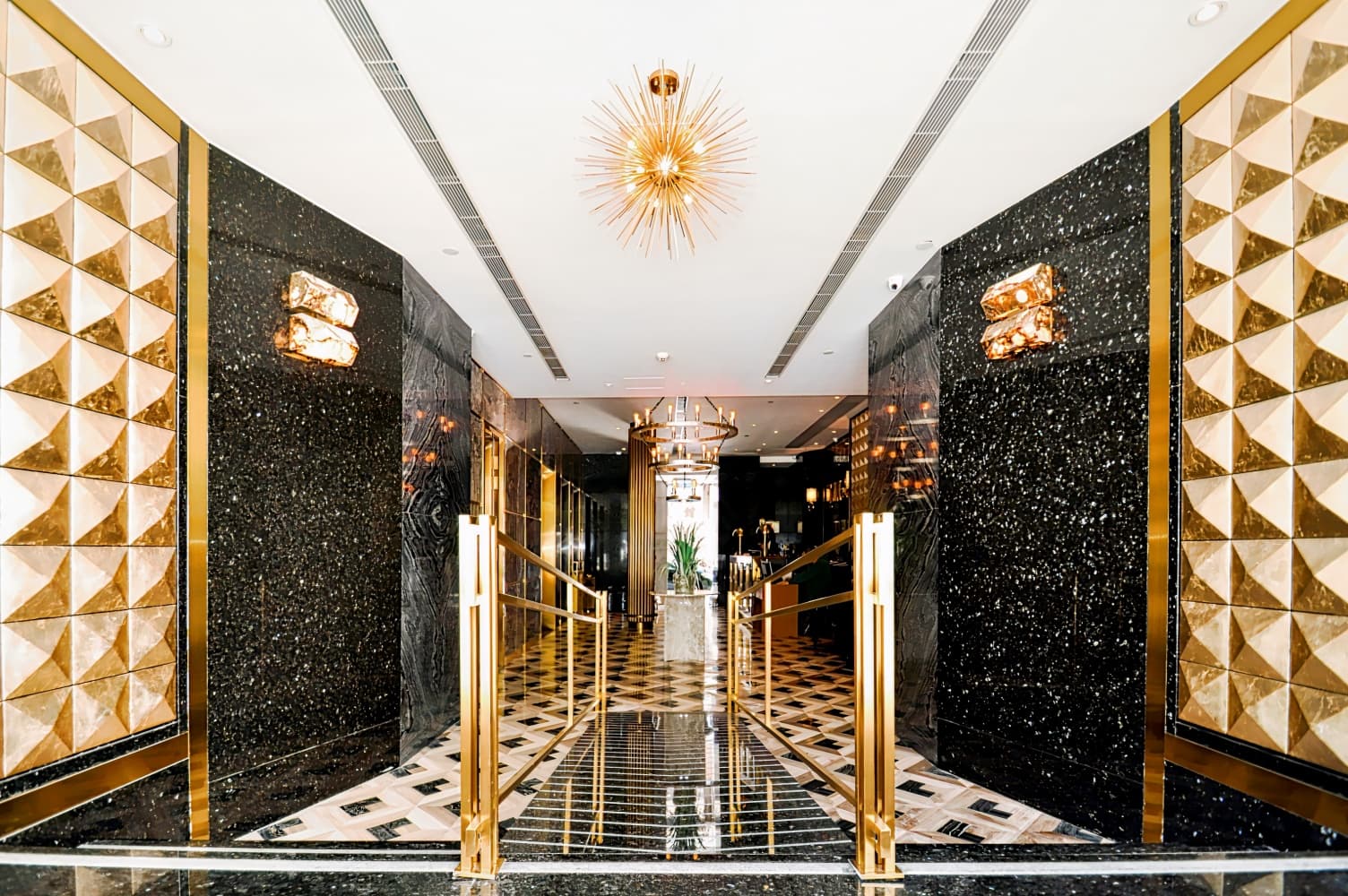 王子酒店 ( King's Hotel )