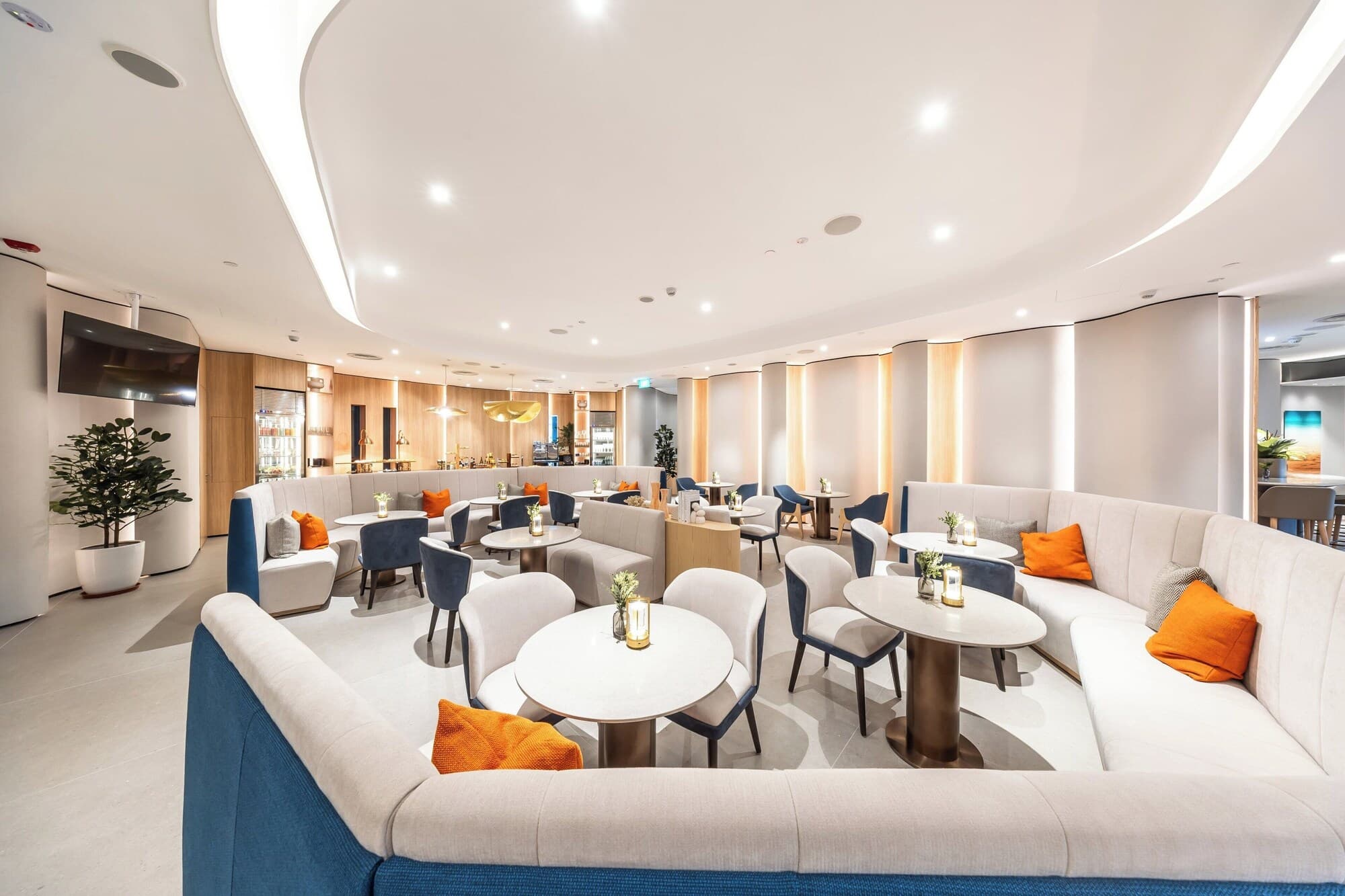 Crowne Plaza Changi Airport, an IHG Hotel