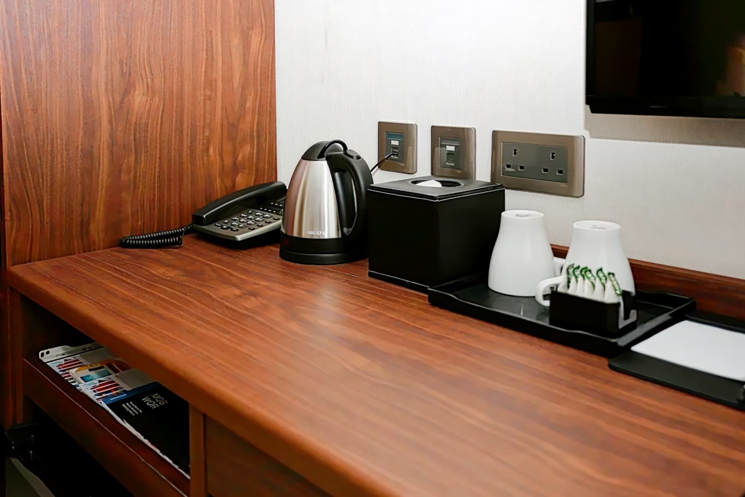 伯惠酒店 ( WE Hotel )