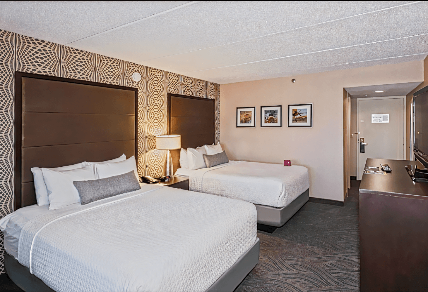 Crowne Plaza Aire MSP Airport - Mall of America