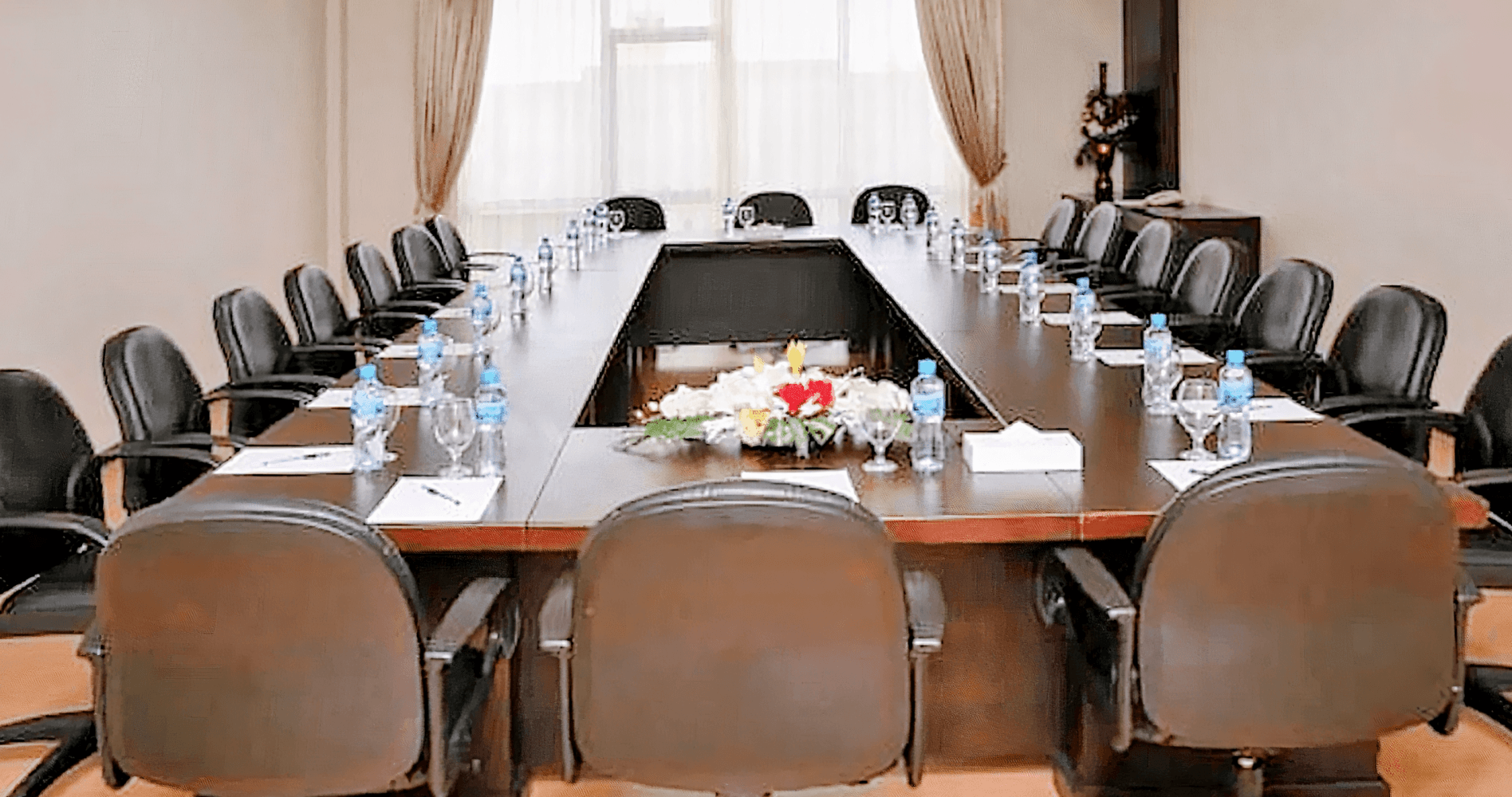 Royal Phoenica Hotel