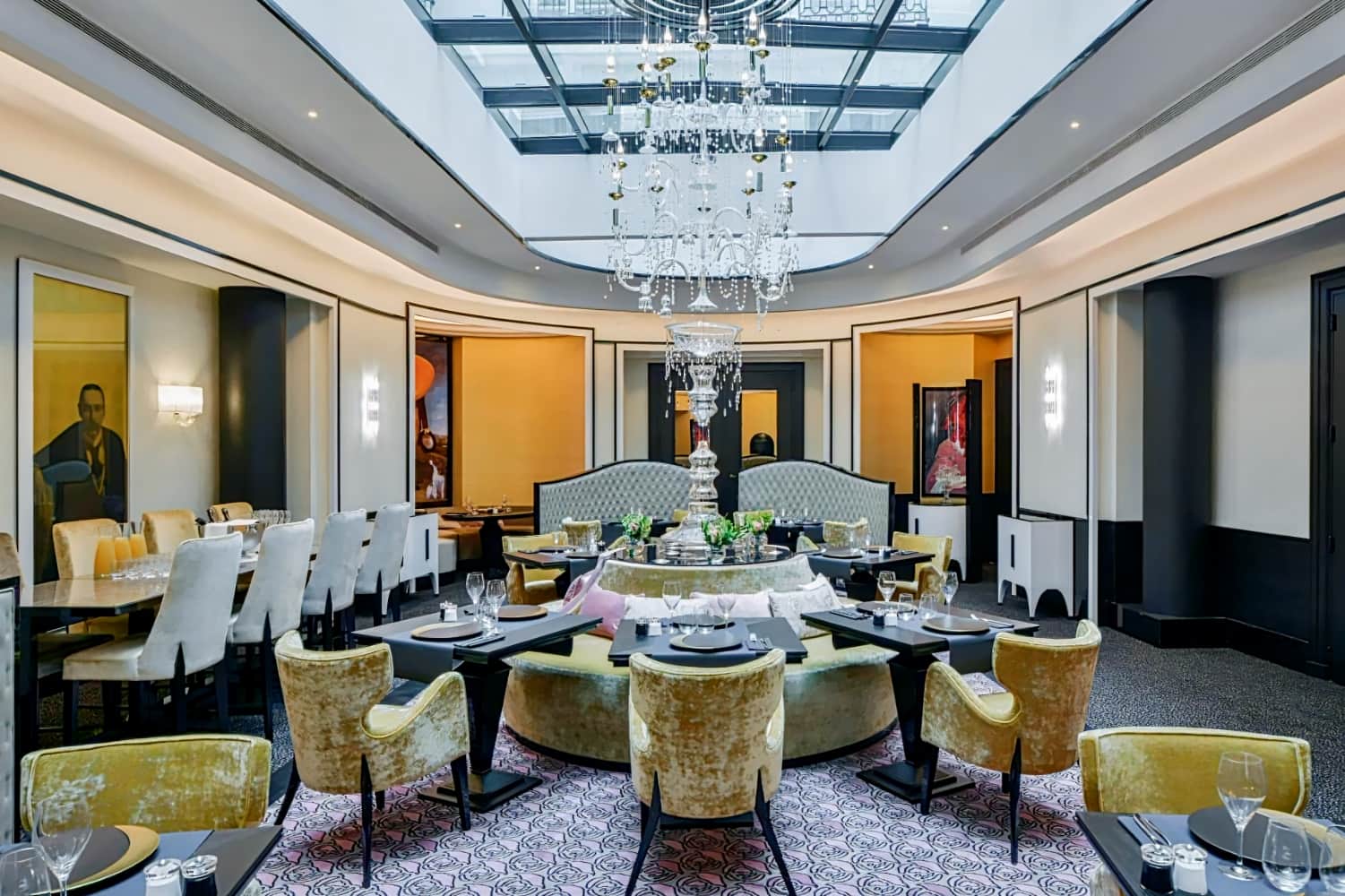 Maison Astor Paris, Curio Collection by Hilton