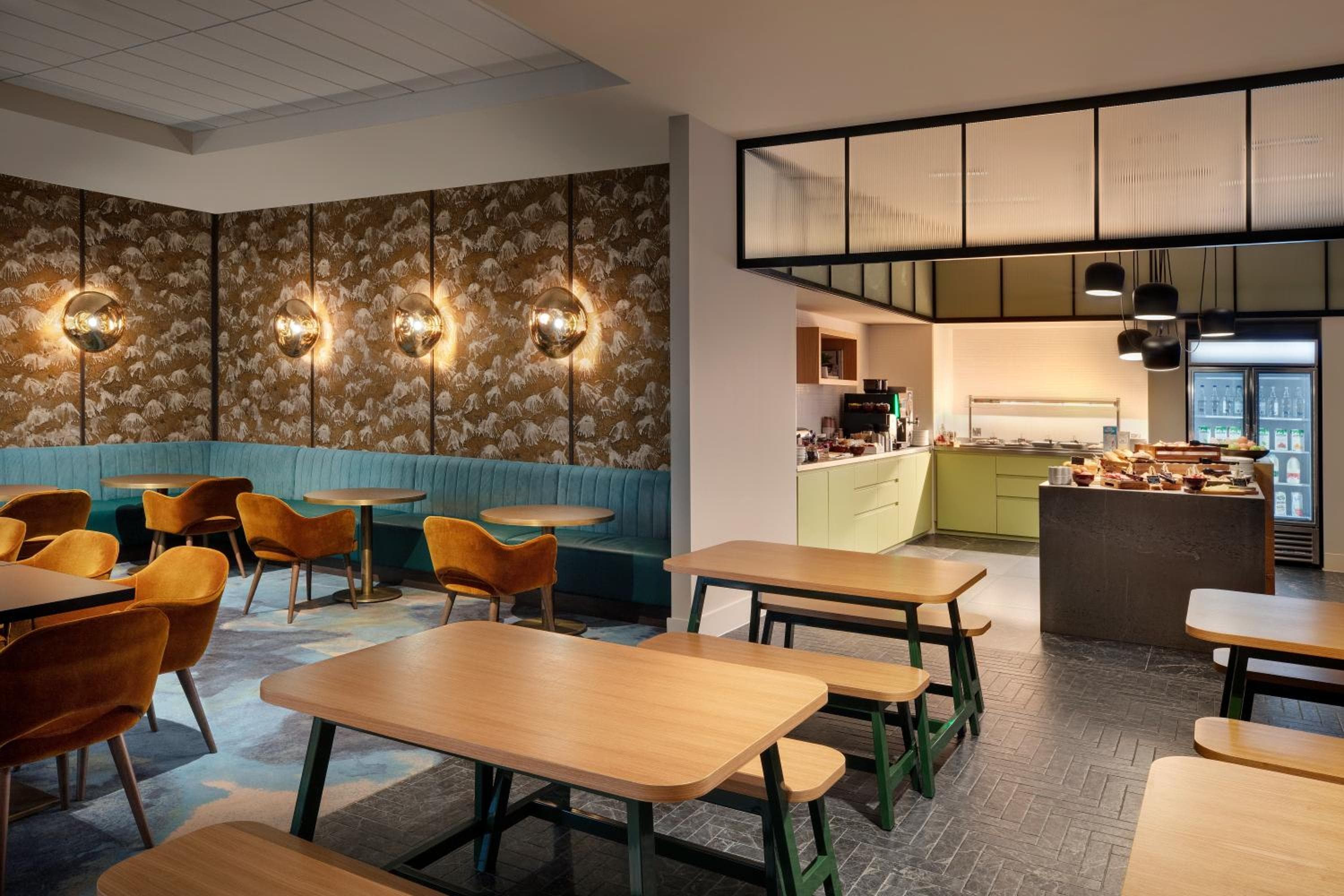 Staybridge Suites Heathrow Bath Road, an IHG Hotel