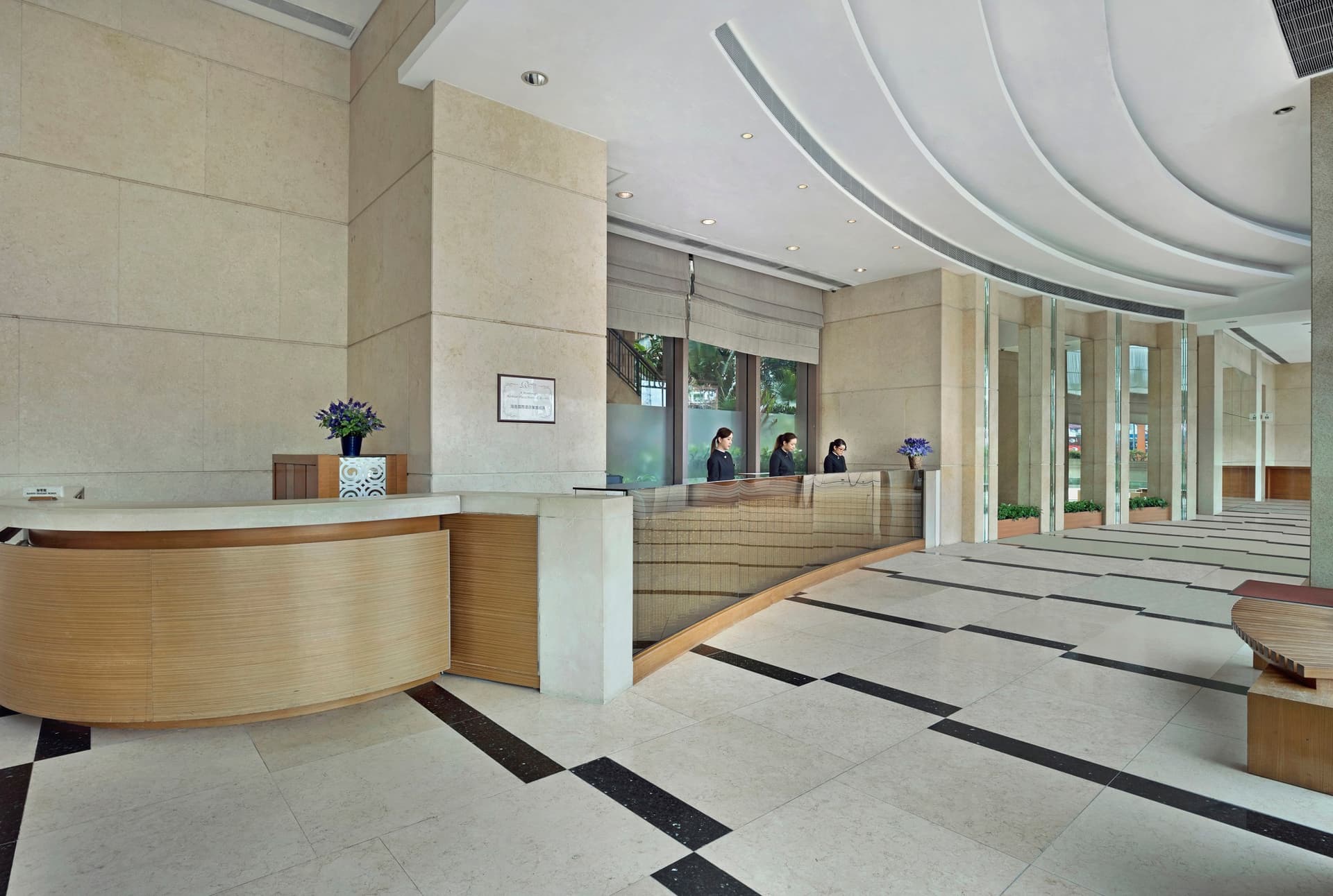 青逸酒店 ( Rambler Oasis Hotel )