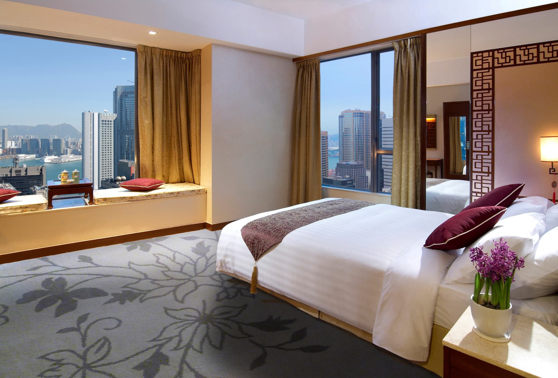 蘭桂坊酒店(九如坊) Lan Kwai Fong Hotel @ Kau U Fong