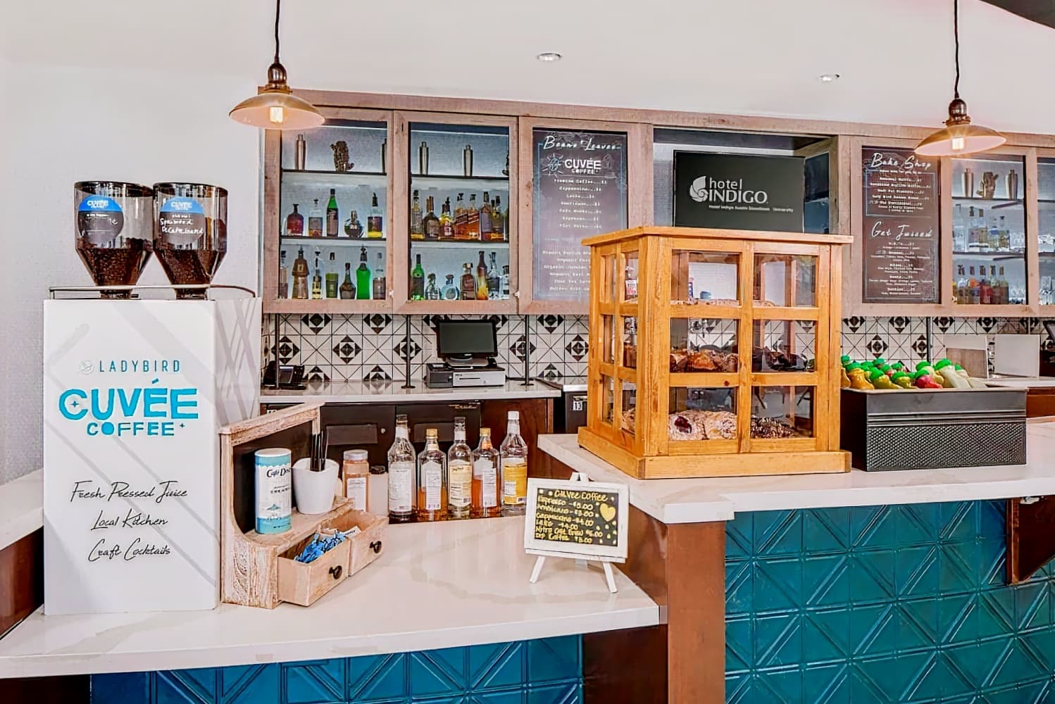 Hotel Indigo Austin Downtown - University