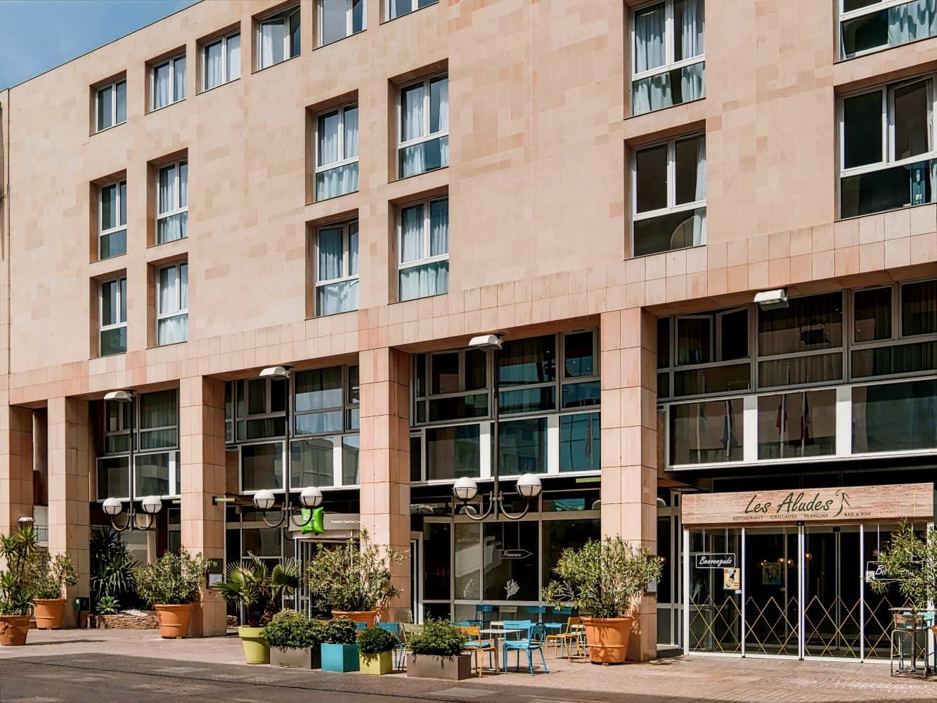 ibis Styles Toulon Centre Port