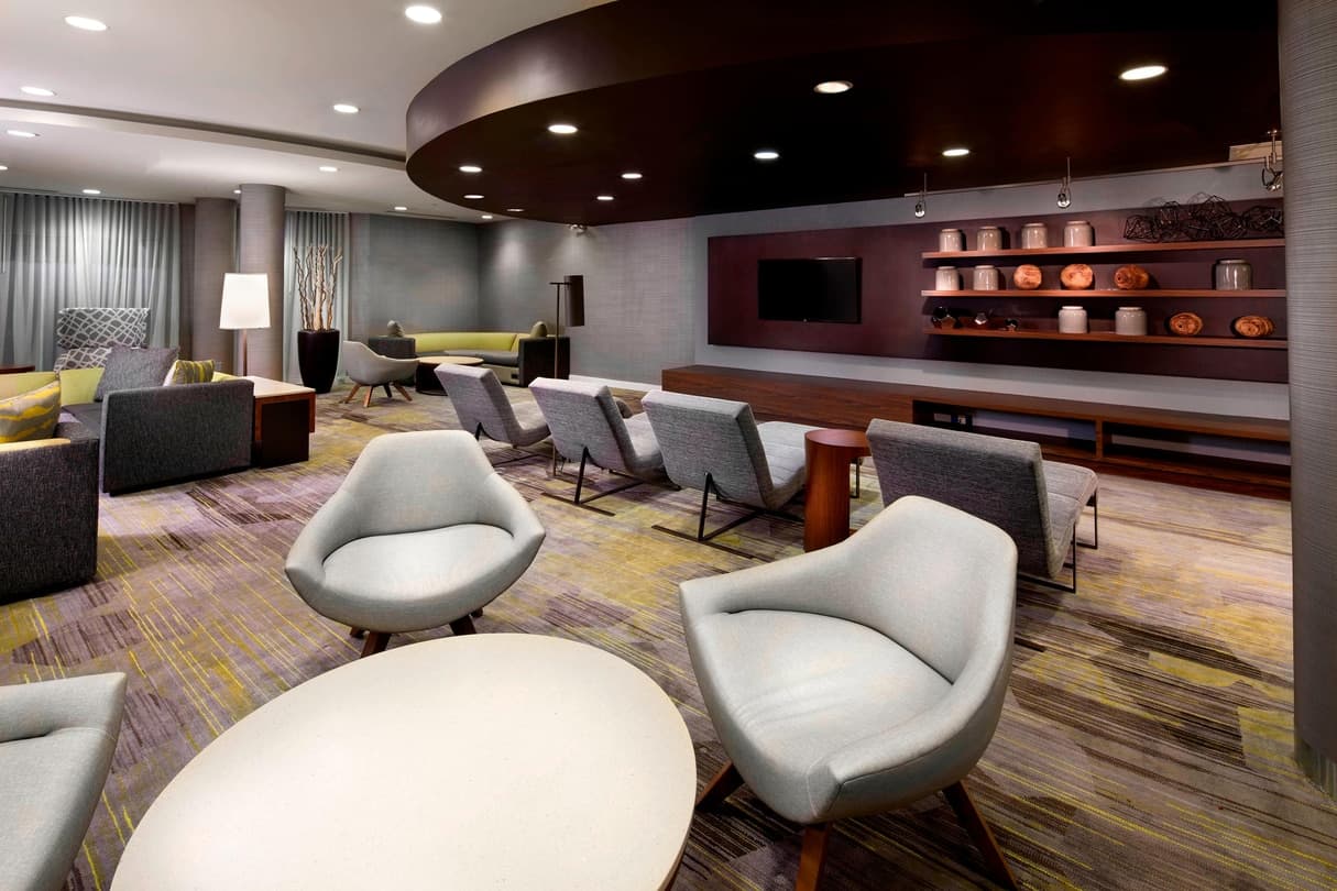 Courtyard by Marriott Edison Woodbridge