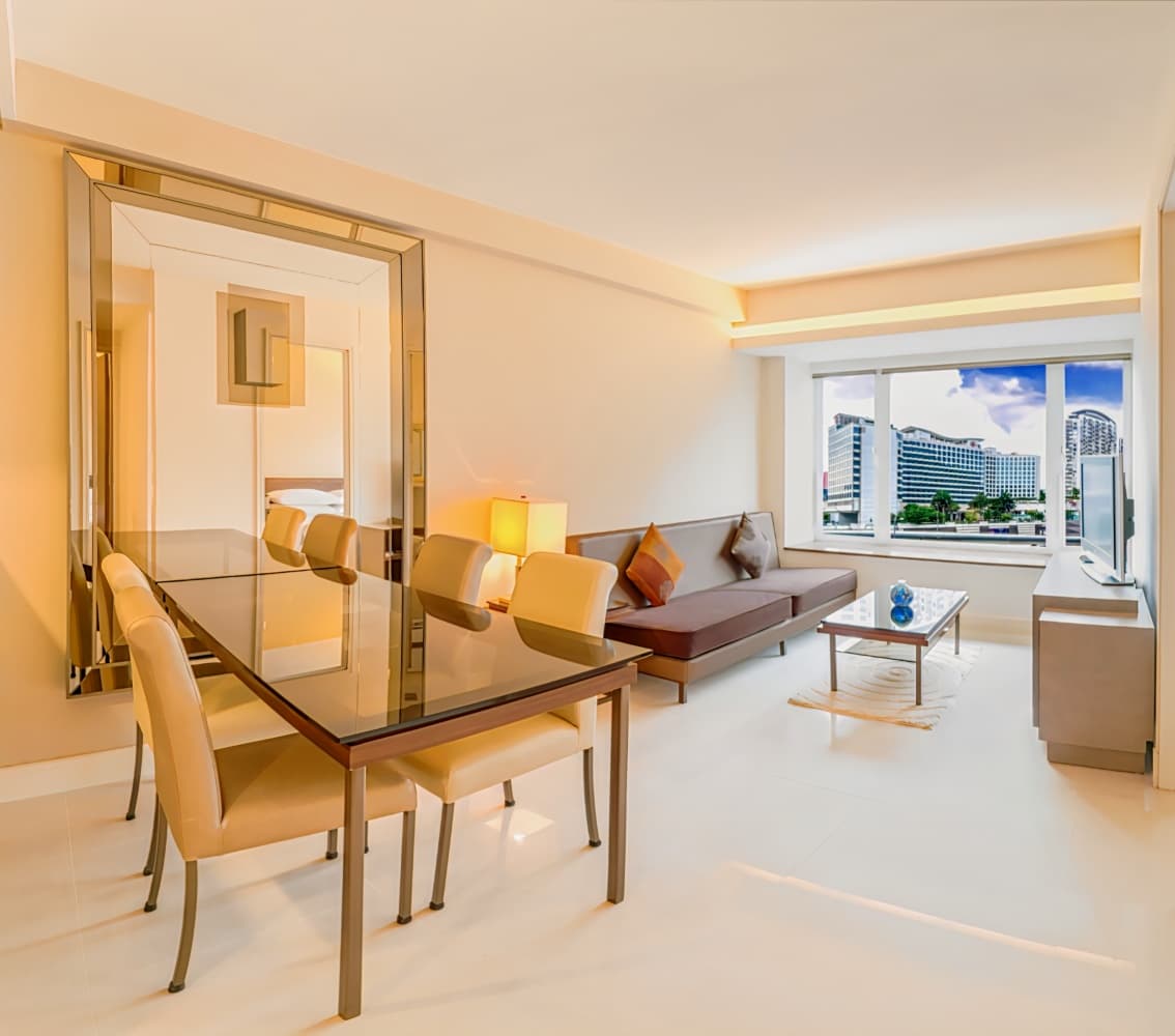 九龍海灣酒店 ( Kowloon Harbourfront Hotel )