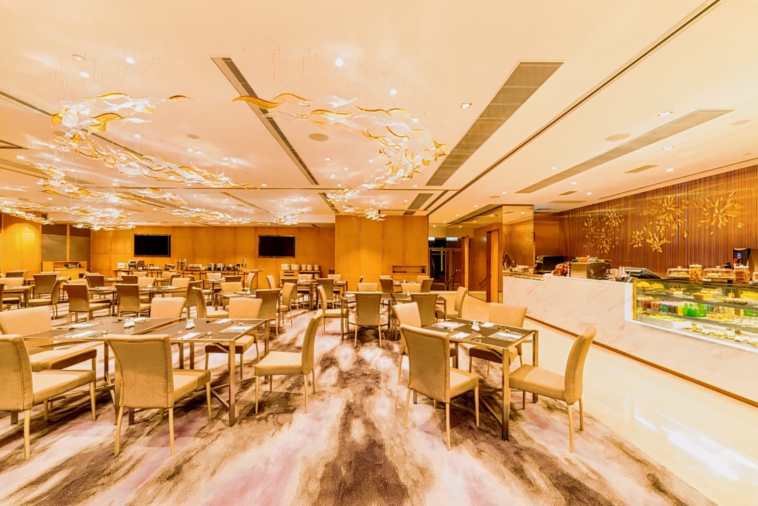 九龍海灣酒店 ( Kowloon Harbourfront Hotel )