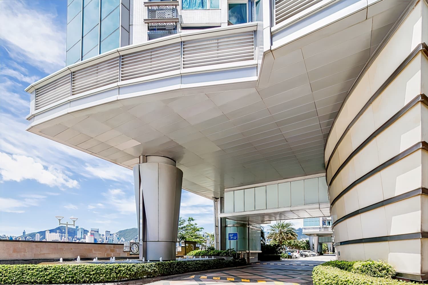 九龍海灣酒店 ( Kowloon Harbourfront Hotel )