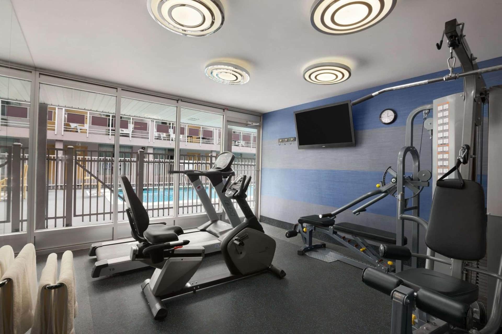 Ramada by Wyndham Rockville Centre