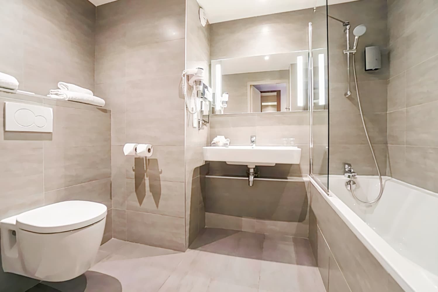 Best Western Plus Hôtel du Parc Chantilly