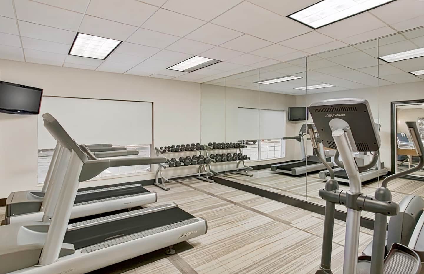 Holiday Inn Grand Rapids Airport