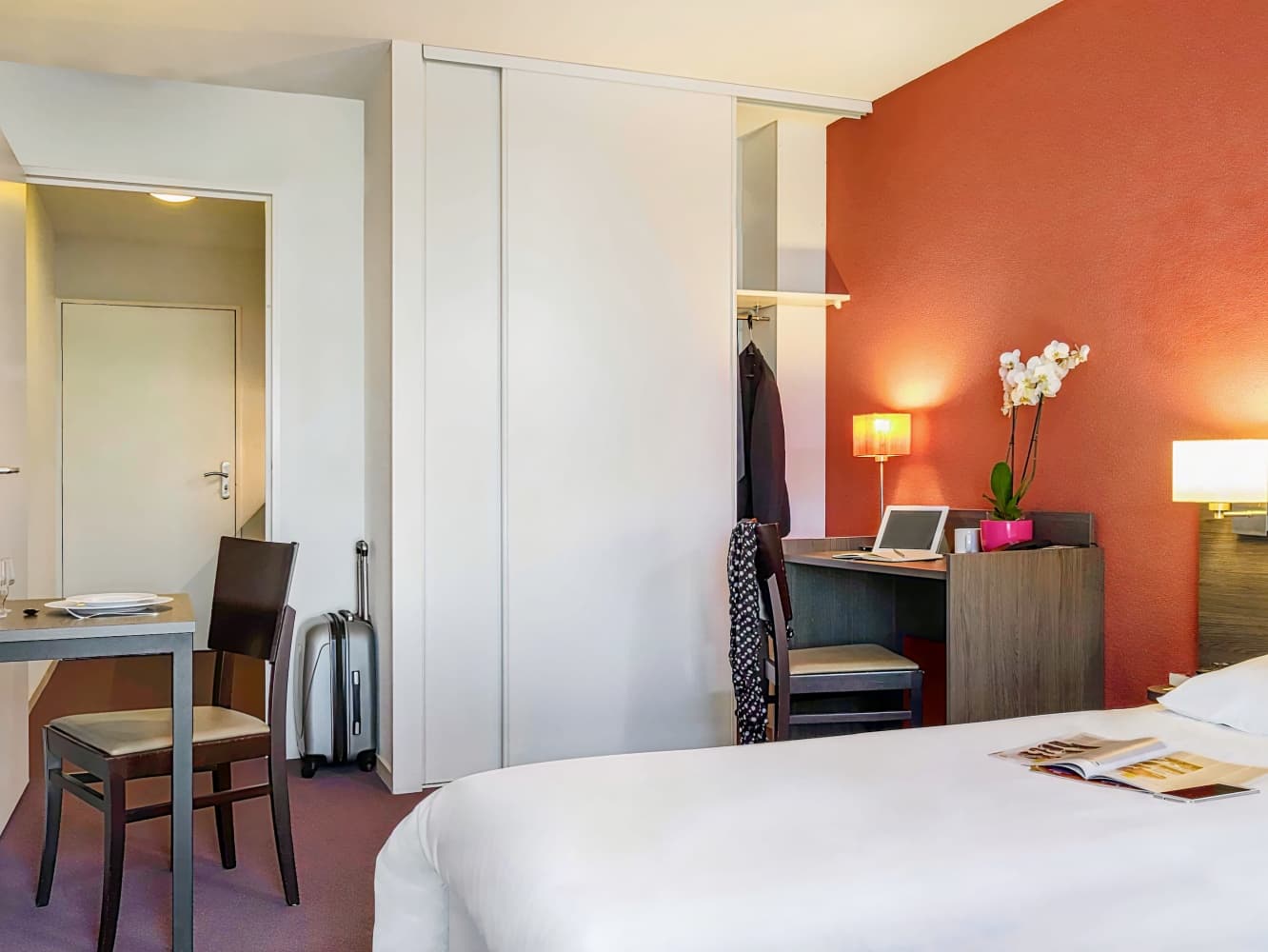 Aparthotel Adagio access Tours