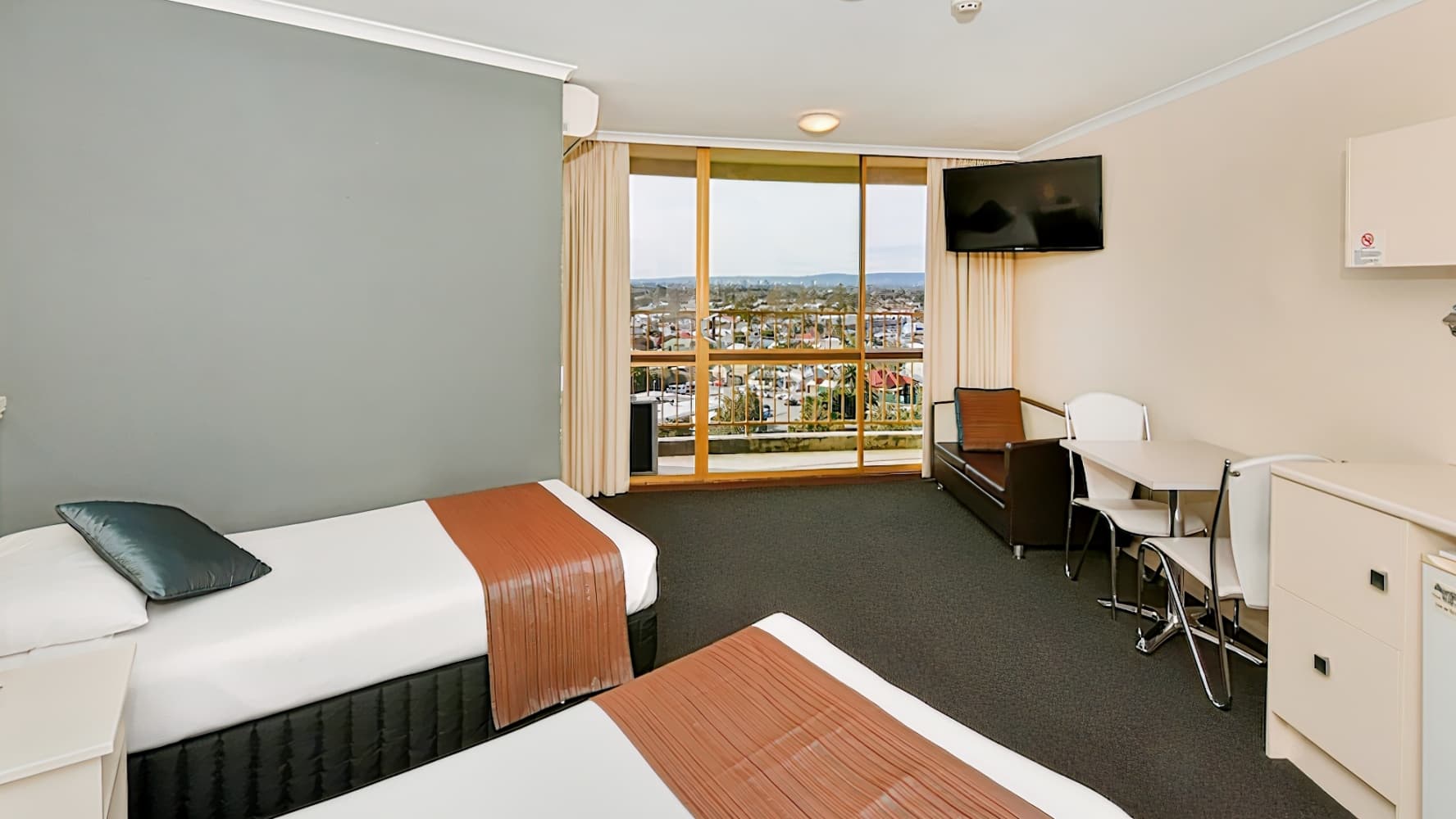 Atlantic Tower Motor Inn