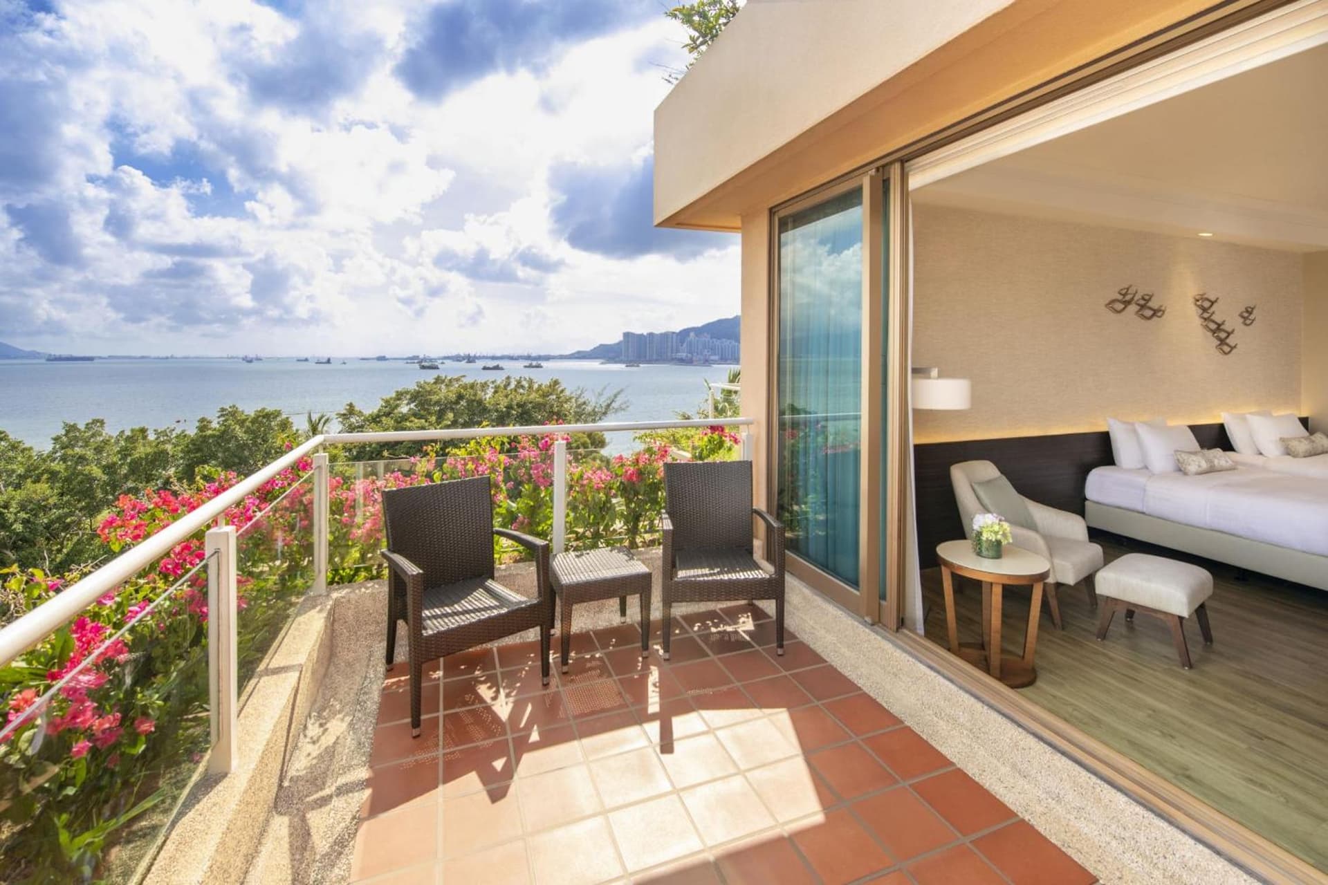 香港黃金海岸酒店 ( Hong Kong Gold Coast Hotel )