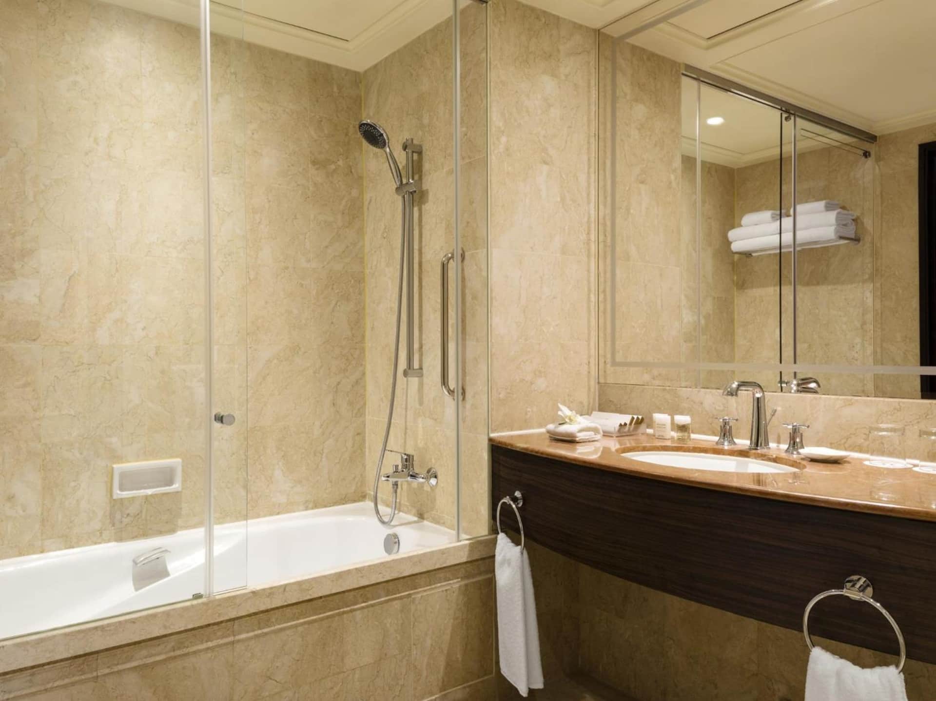 香港黃金海岸酒店 ( Hong Kong Gold Coast Hotel )