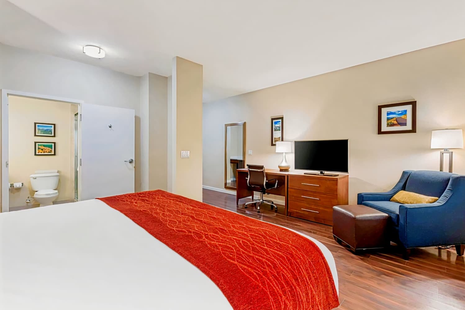 Comfort Inn & Suites Near Ontario Airport