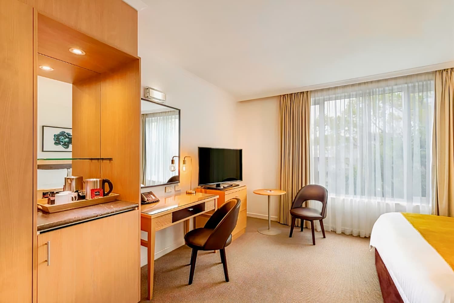 Best Western Plus Travel Inn Hotel