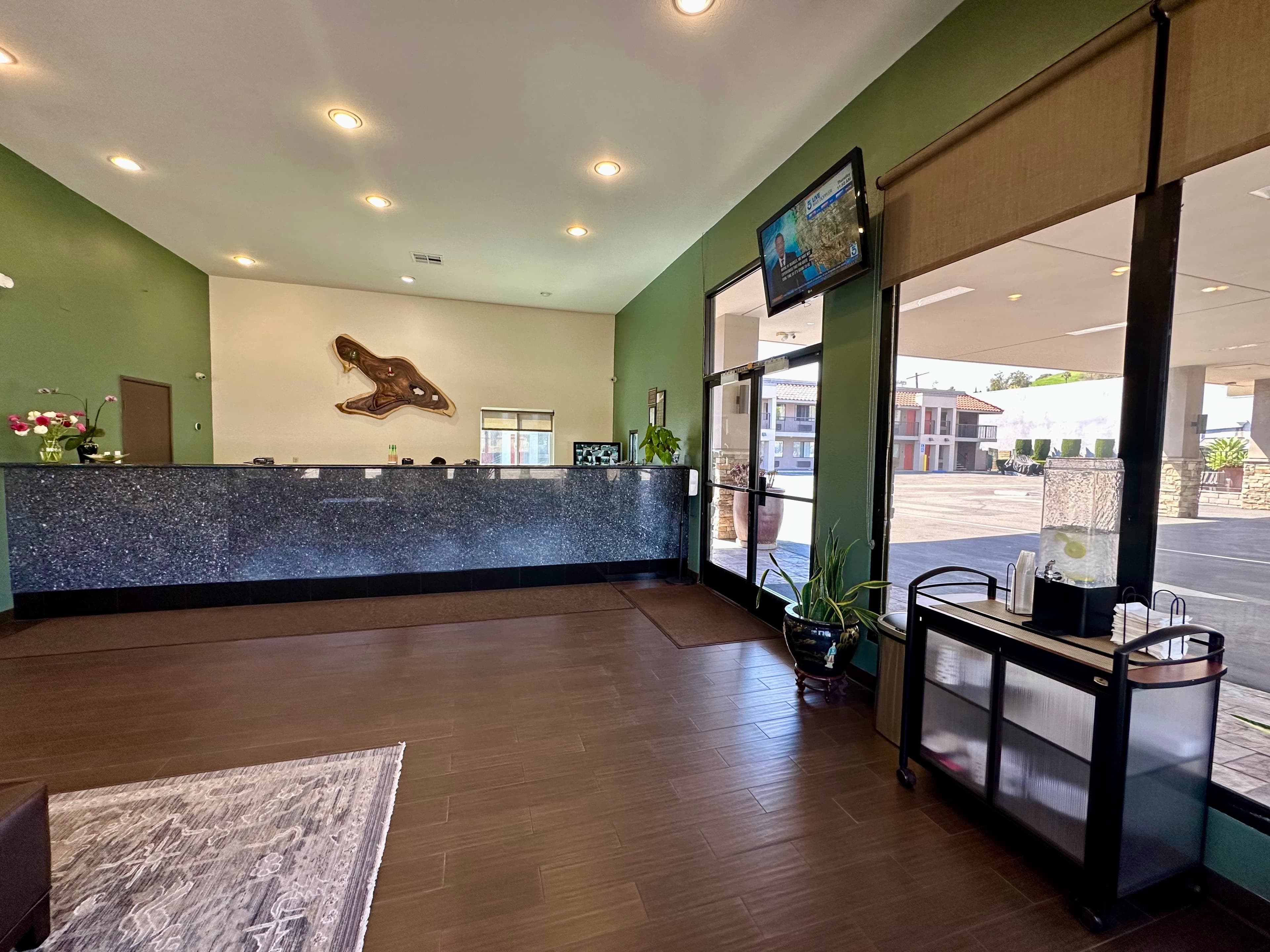 The Hills Inn Eagle Rock - Near Old Town Pasadena