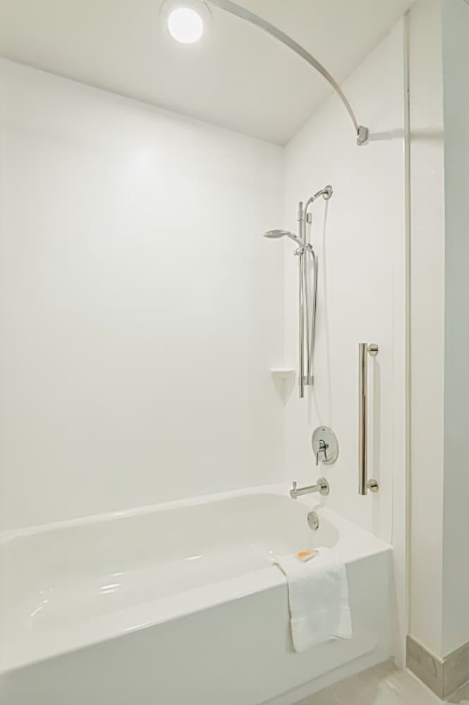 Holiday Inn & Suites Peachtree City