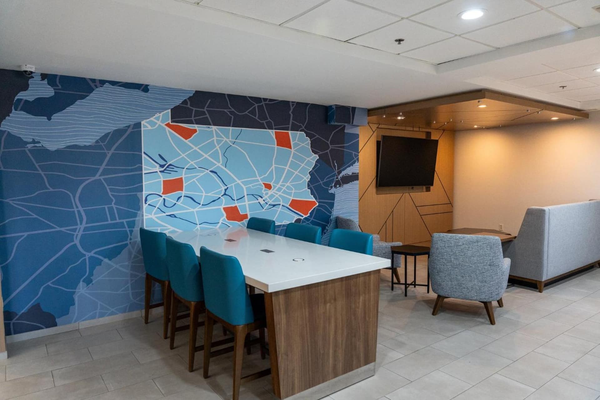 Holiday Inn Express & Suites West Chester by IHG